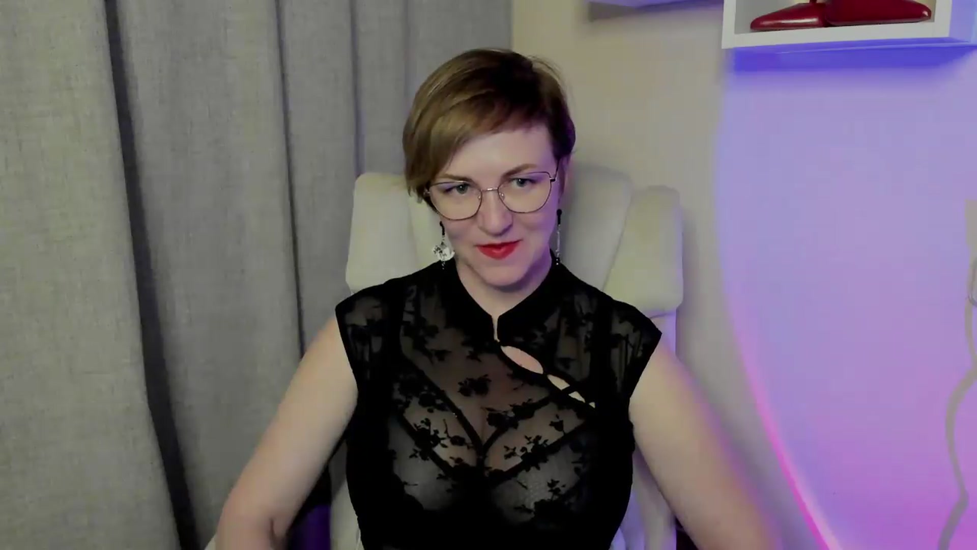 Gallery image thumbnail from EroticFELIZIA's myfreecams stream on, 06/25/2026, 14:27 image 4 of 20