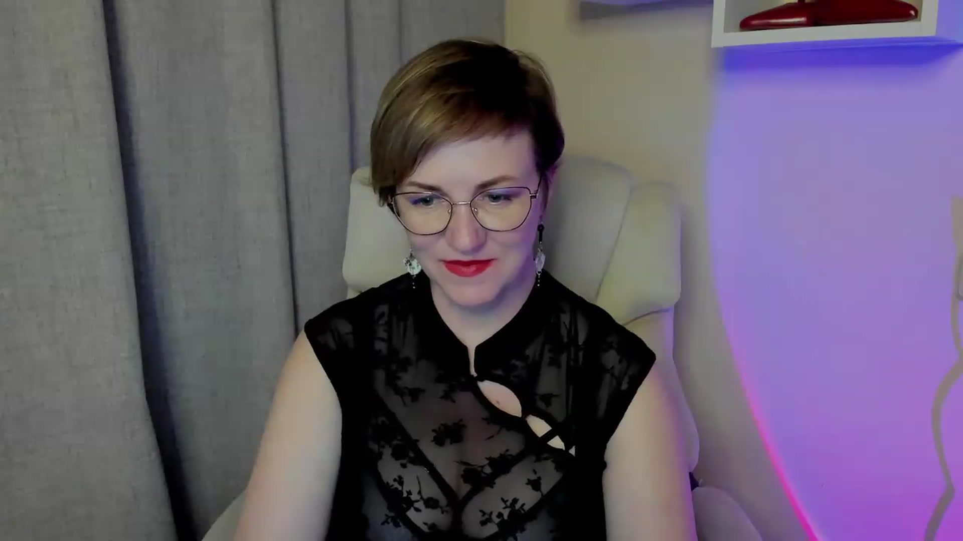 Gallery image thumbnail from EroticFELIZIA's myfreecams stream on, 06/25/2026, 14:27 image 14 of 20