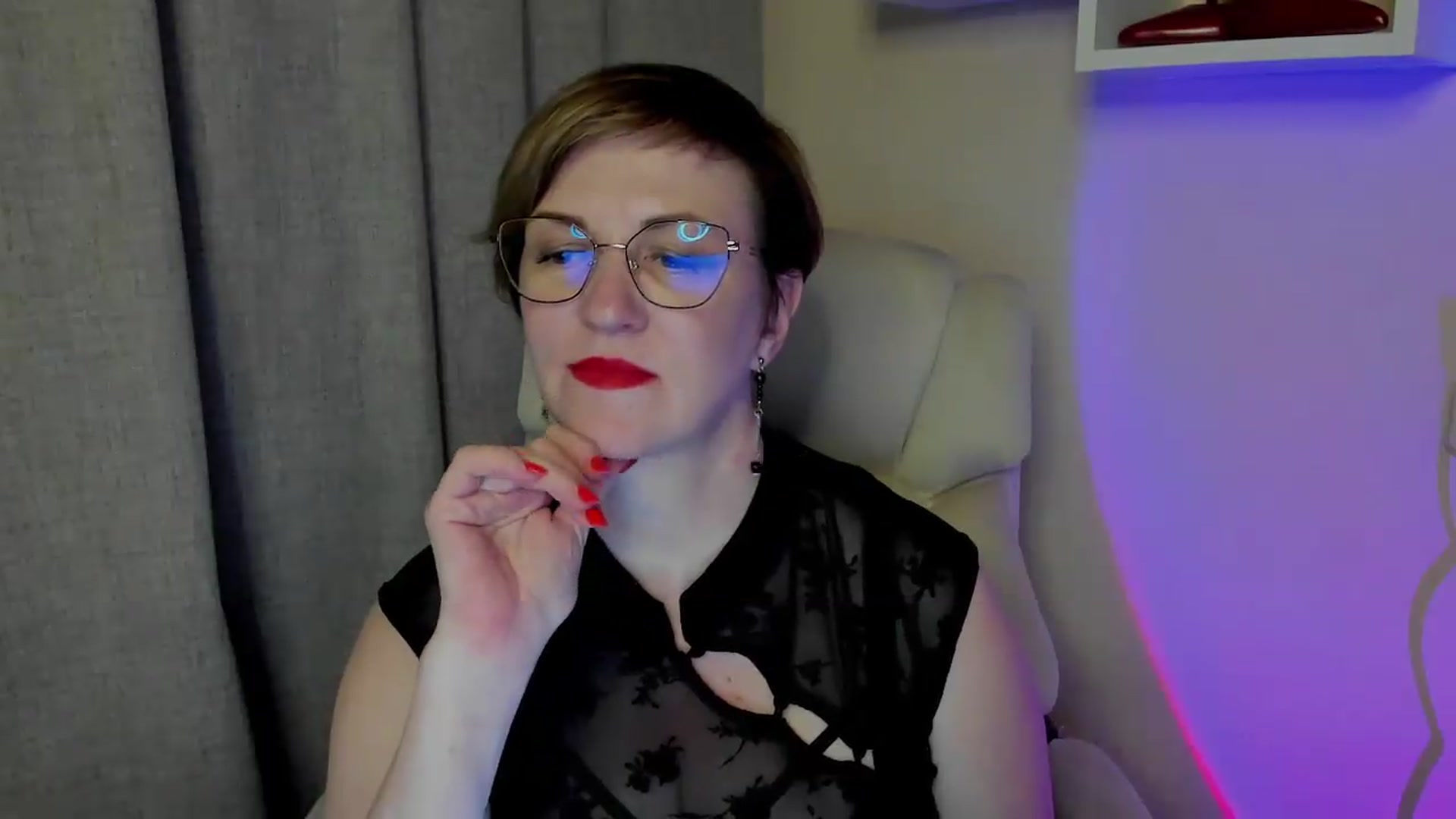 Gallery image thumbnail from EroticFELIZIA's myfreecams stream on, 06/25/2026, 14:27 image 15 of 20