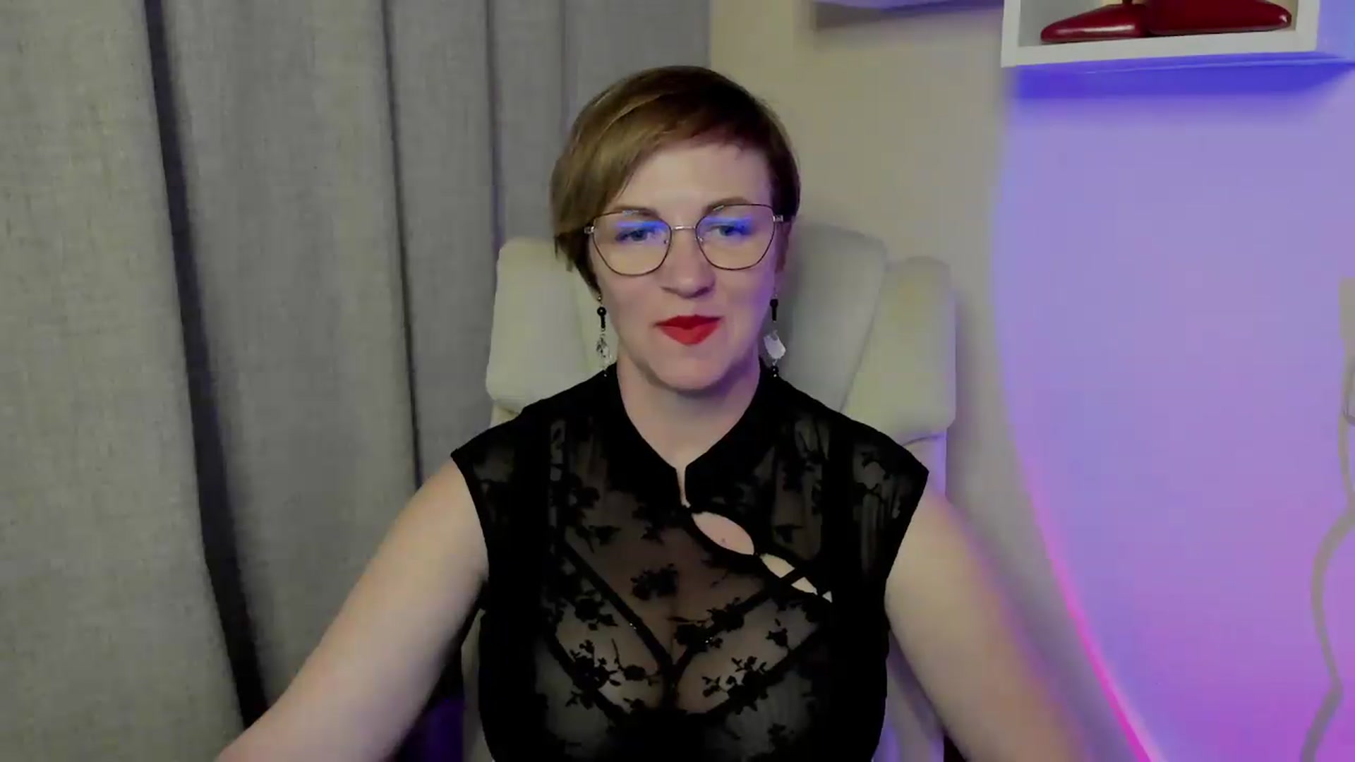 Gallery image thumbnail from EroticFELIZIA's myfreecams stream on, 06/25/2026, 14:27 image 5 of 20