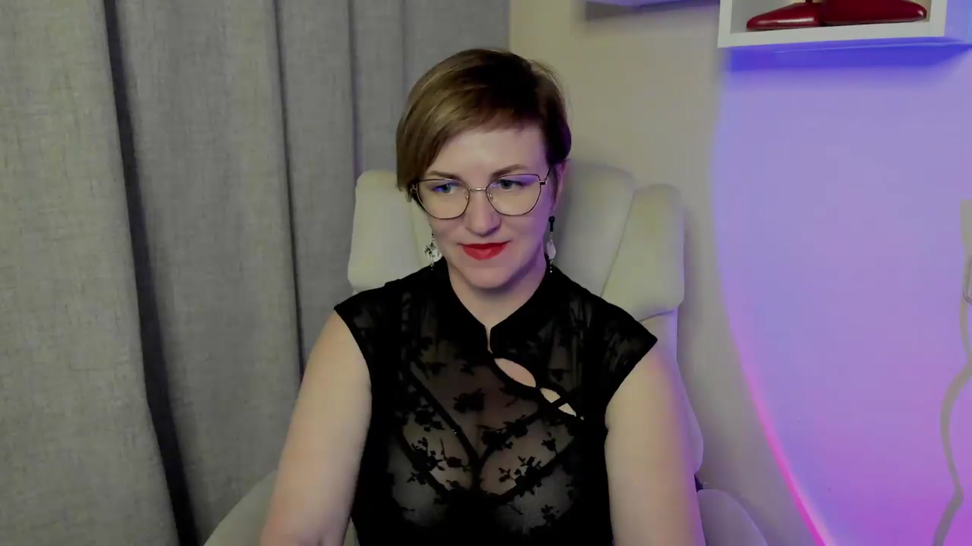 Gallery image thumbnail from EroticFELIZIA's myfreecams stream on, 06/25/2026, 14:27 image 6 of 20