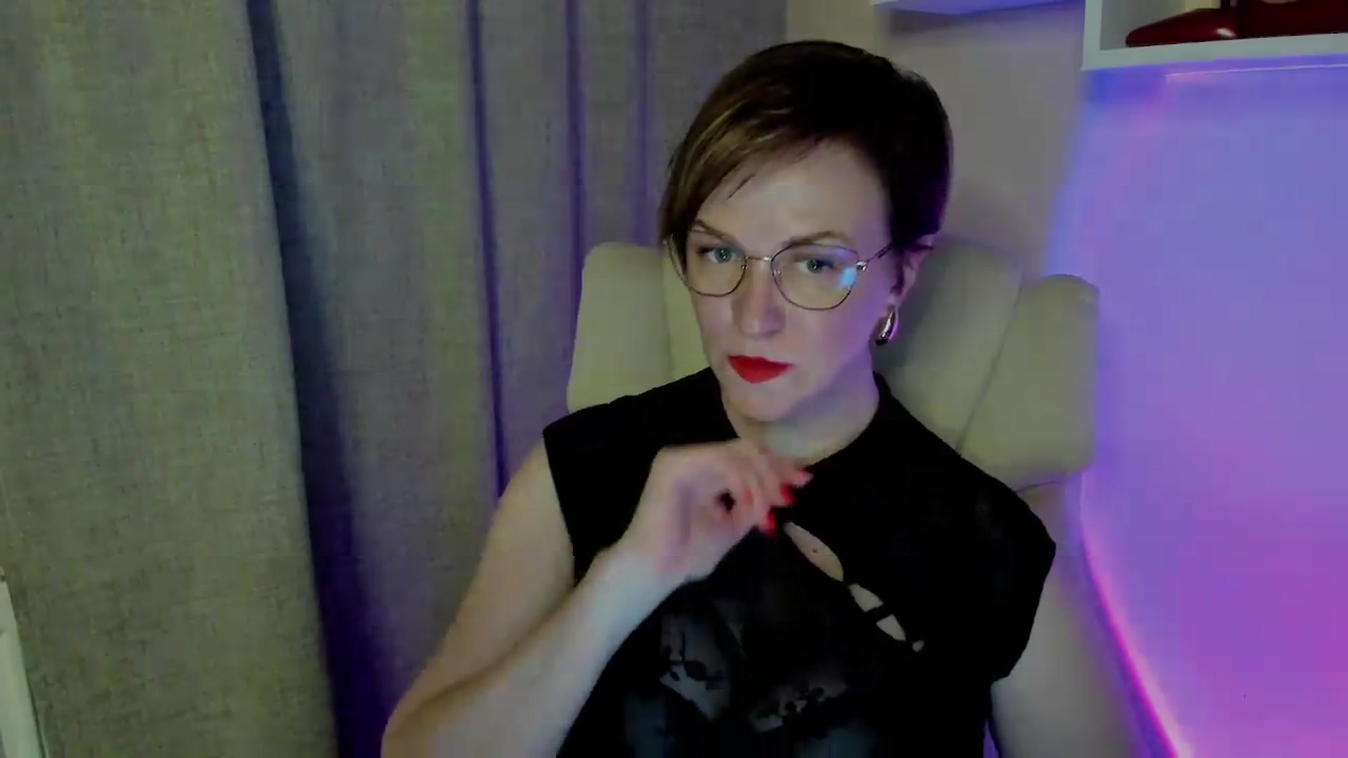 Gallery image thumbnail from EroticFELIZIA's myfreecams stream on, 06/28/2026, 14:10 image 4 of 20