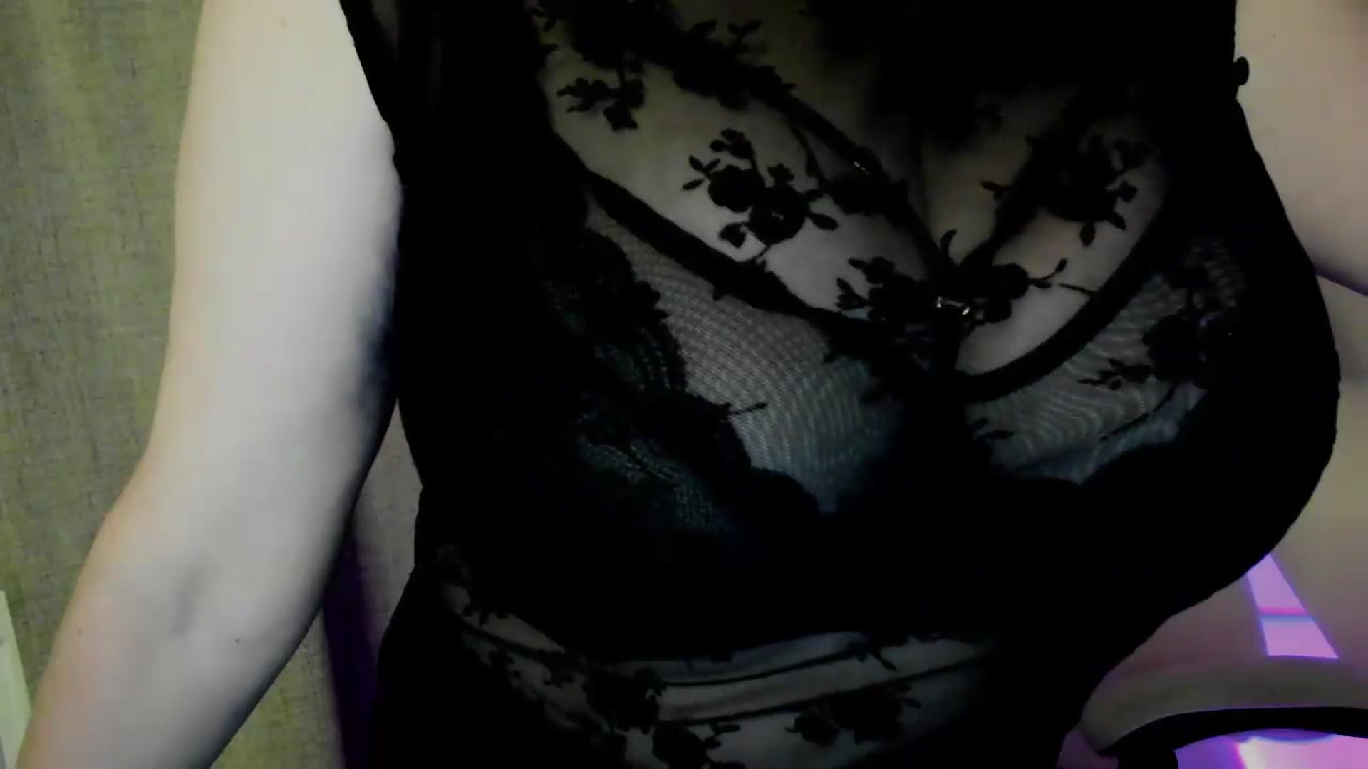 Gallery image thumbnail from EroticFELIZIA's myfreecams stream on, 06/28/2026, 14:10 image 17 of 20