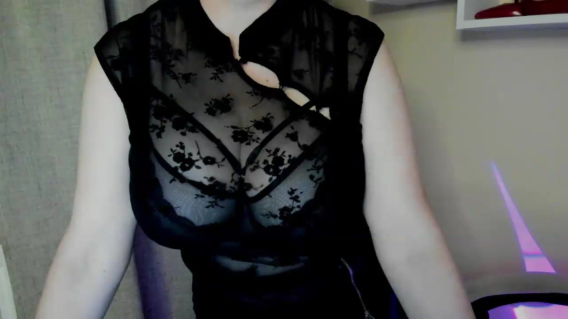 Gallery image thumbnail from EroticFELIZIA's myfreecams stream on, 06/28/2026, 14:10 image 13 of 20