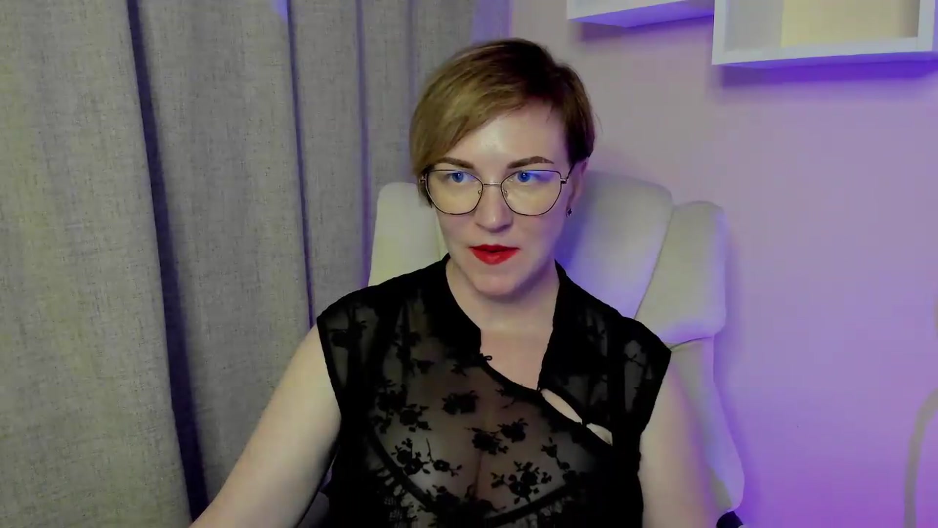 Gallery image thumbnail from EroticFELIZIA's myfreecams stream on, 07/05/2026, 16:32 image 14 of 20