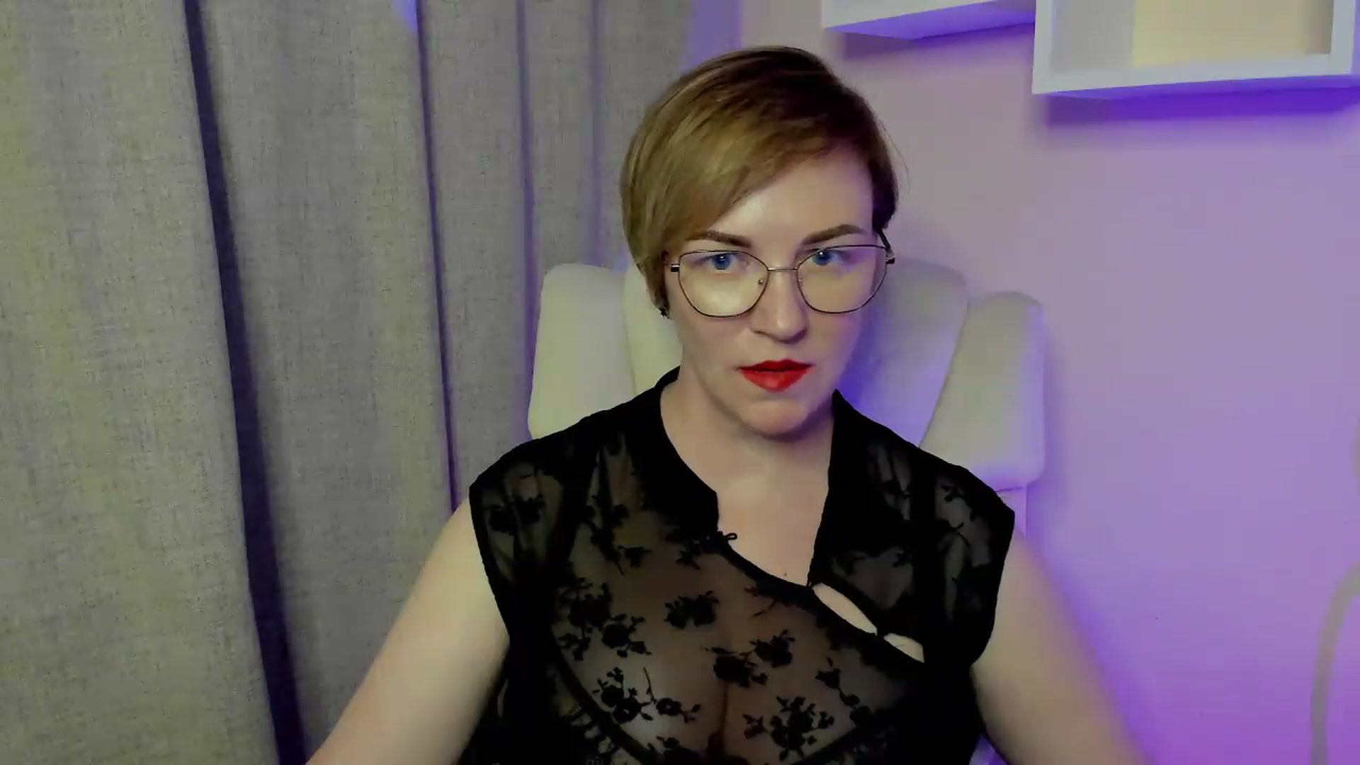 Gallery image thumbnail from EroticFELIZIA's myfreecams stream on, 07/05/2026, 16:32 image 15 of 20