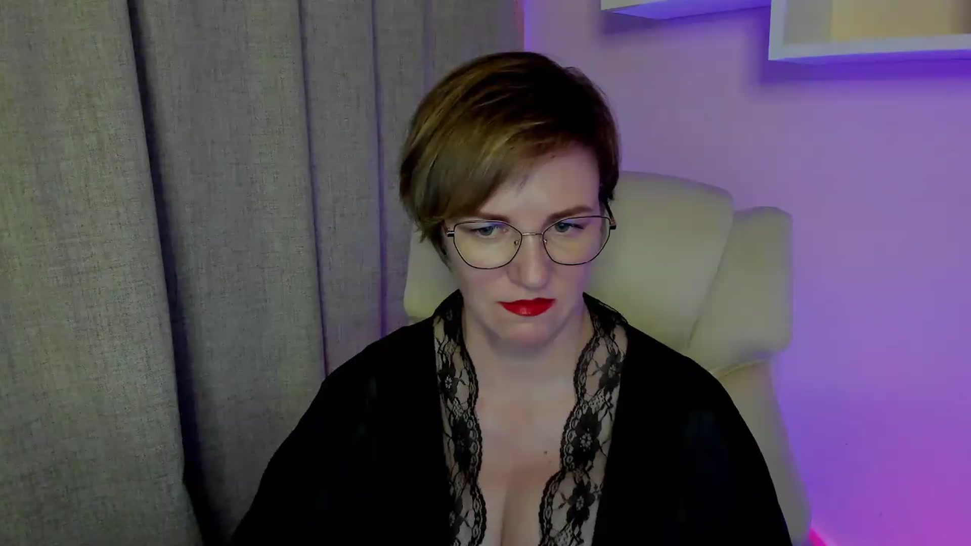 Gallery image thumbnail from EroticFELIZIA's myfreecams stream on, 07/06/2026, 15:42 image 16 of 20