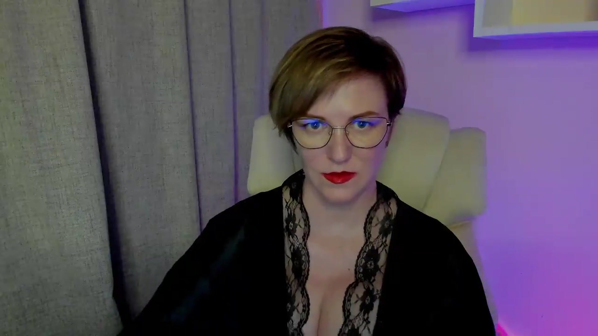 Gallery image thumbnail from EroticFELIZIA's myfreecams stream on, 07/06/2026, 15:42 image 15 of 20