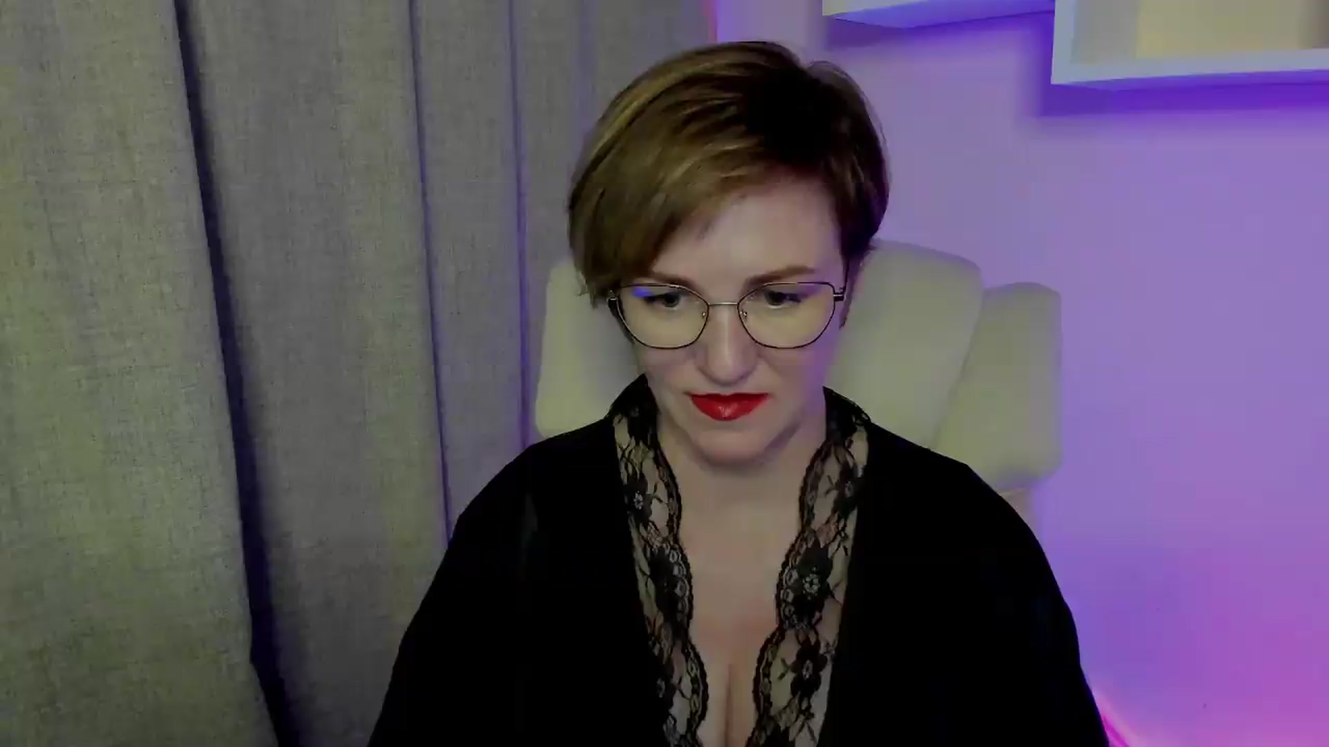 Gallery image thumbnail from EroticFELIZIA's myfreecams stream on, 07/06/2026, 15:42 image 1 of 20