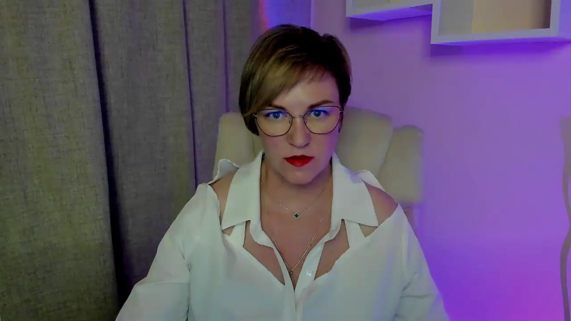 Gallery image thumbnail from EroticFELIZIA's myfreecams stream on, 07/09/2026, 17:22 image 4 of 20