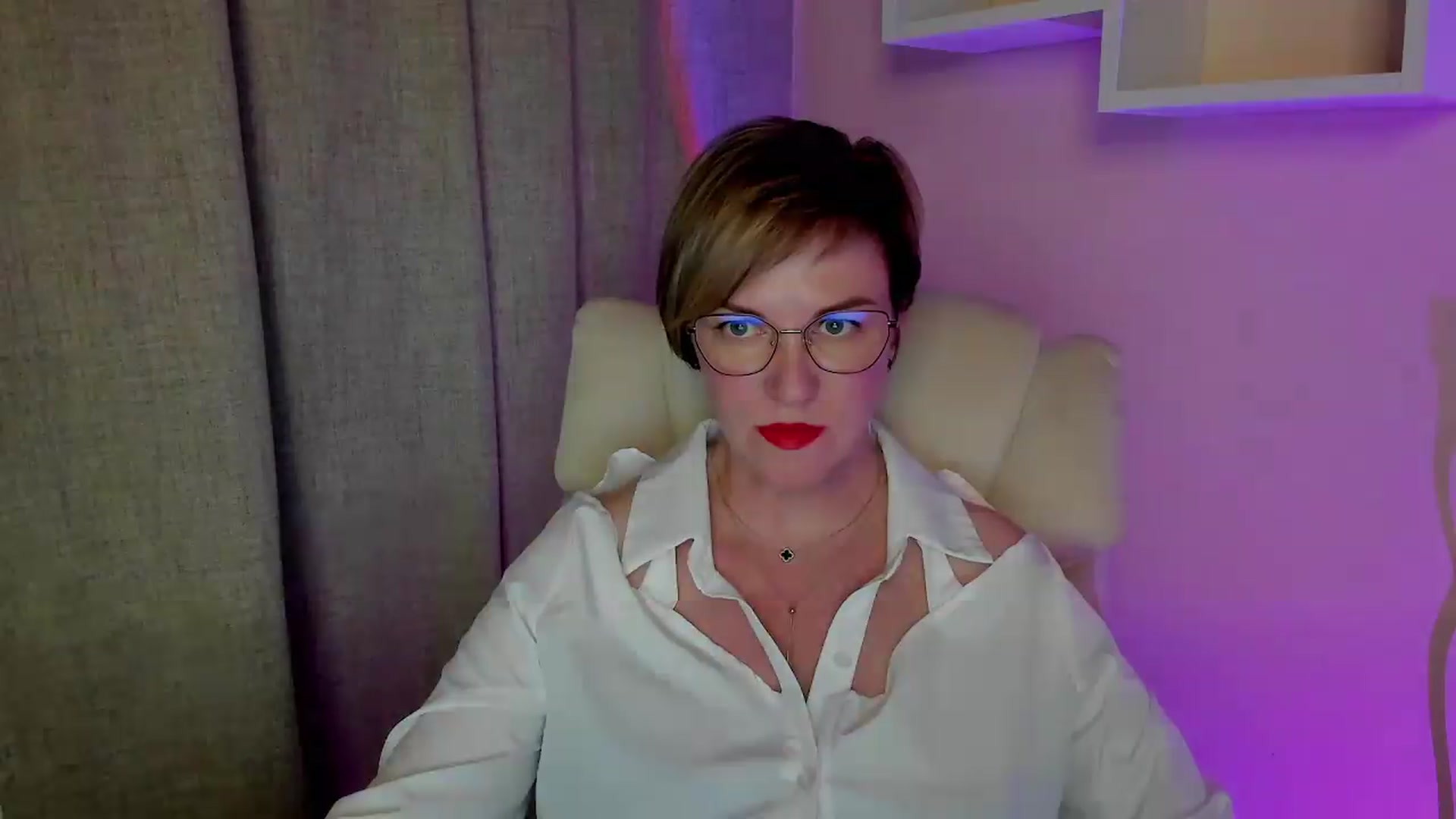 Gallery image thumbnail from EroticFELIZIA's myfreecams stream on, 07/09/2026, 17:22 image 15 of 20
