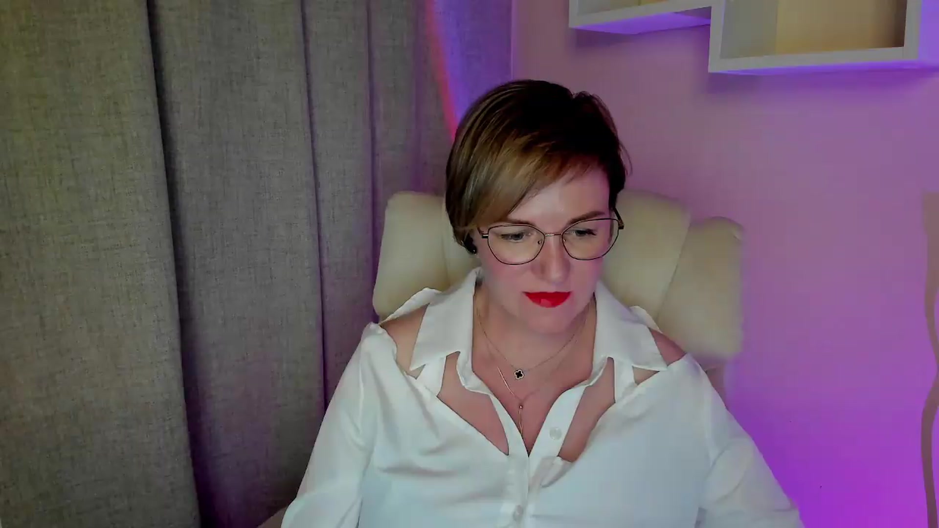 Gallery image thumbnail from EroticFELIZIA's myfreecams stream on, 07/09/2026, 17:22 image 14 of 20