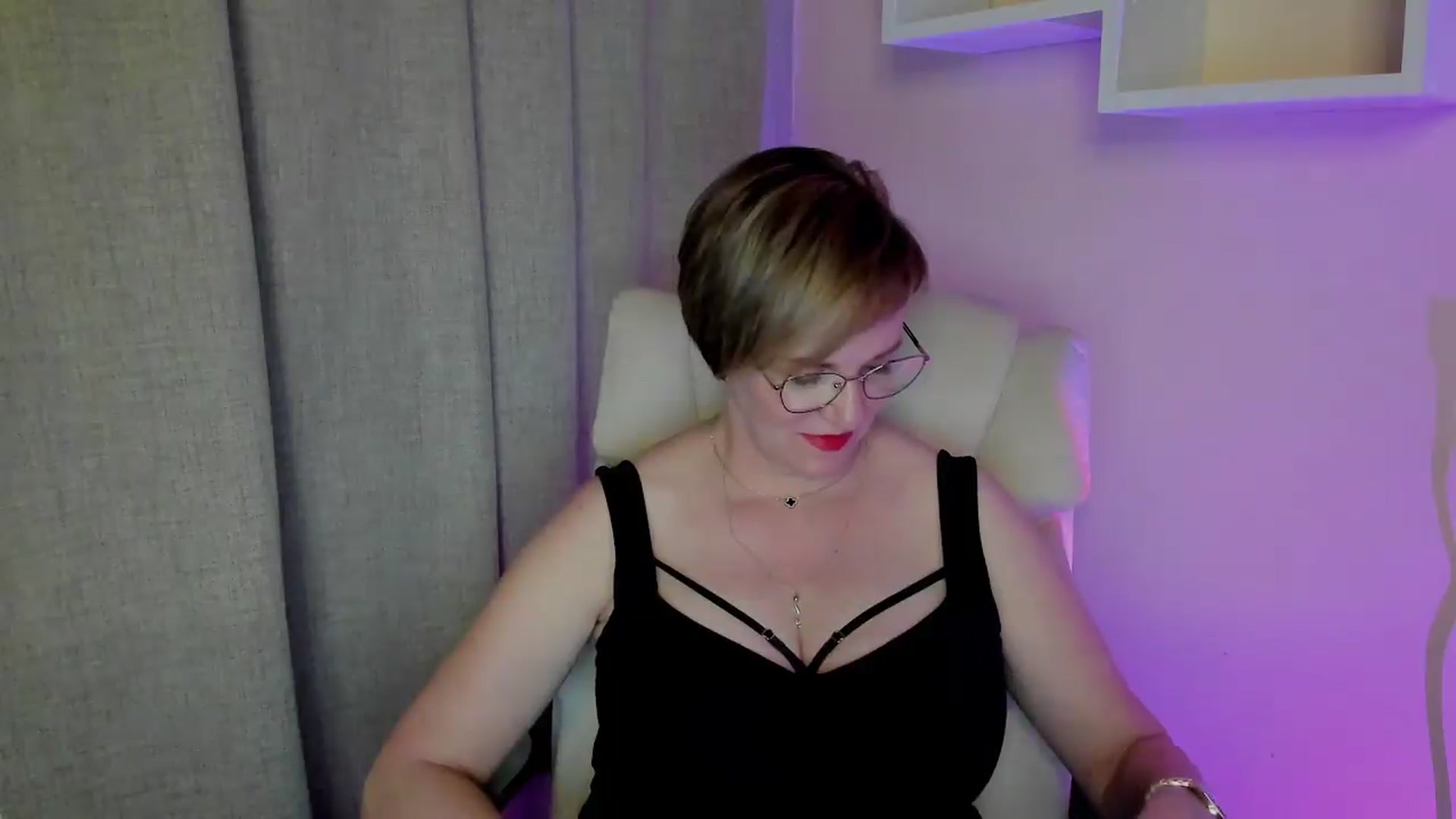 Gallery image thumbnail from EroticFELIZIA's myfreecams stream on, 07/09/2026, 18:24 image 10 of 20