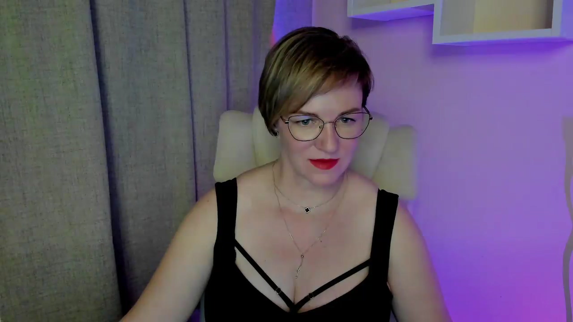 Gallery image thumbnail from EroticFELIZIA's myfreecams stream on, 07/09/2026, 18:47 image 7 of 20