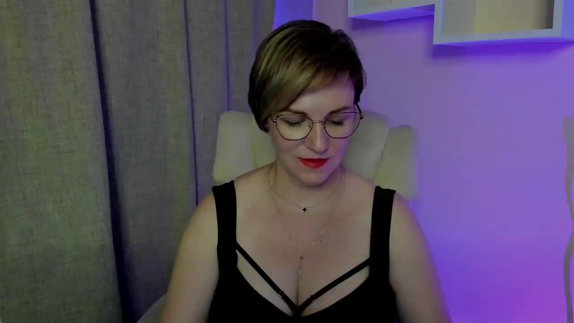 Gallery image thumbnail from EroticFELIZIA's myfreecams stream on, 07/09/2026, 18:47 image 4 of 20