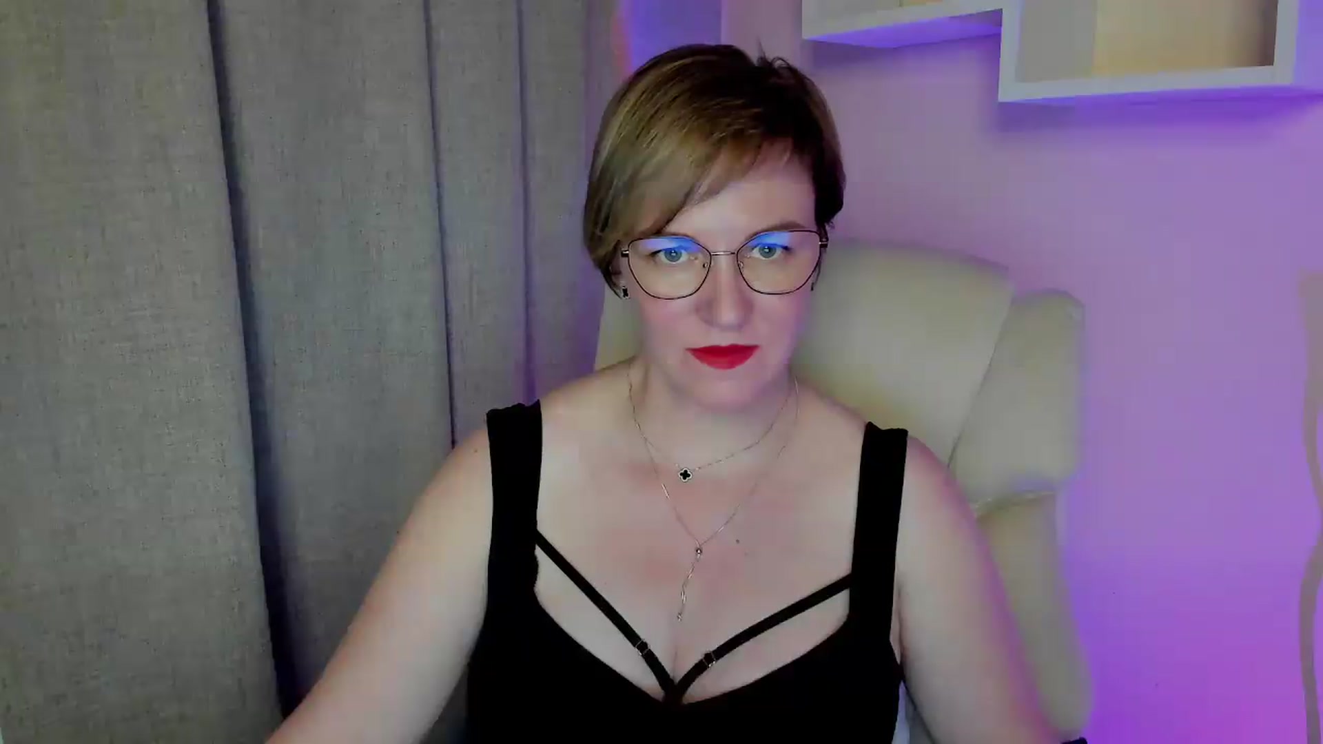 Gallery image thumbnail from EroticFELIZIA's myfreecams stream on, 07/09/2026, 19:25 image 18 of 20