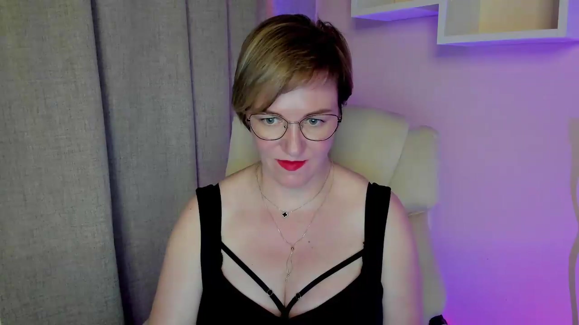 Gallery image thumbnail from EroticFELIZIA's myfreecams stream on, 07/09/2026, 19:25 image 4 of 20