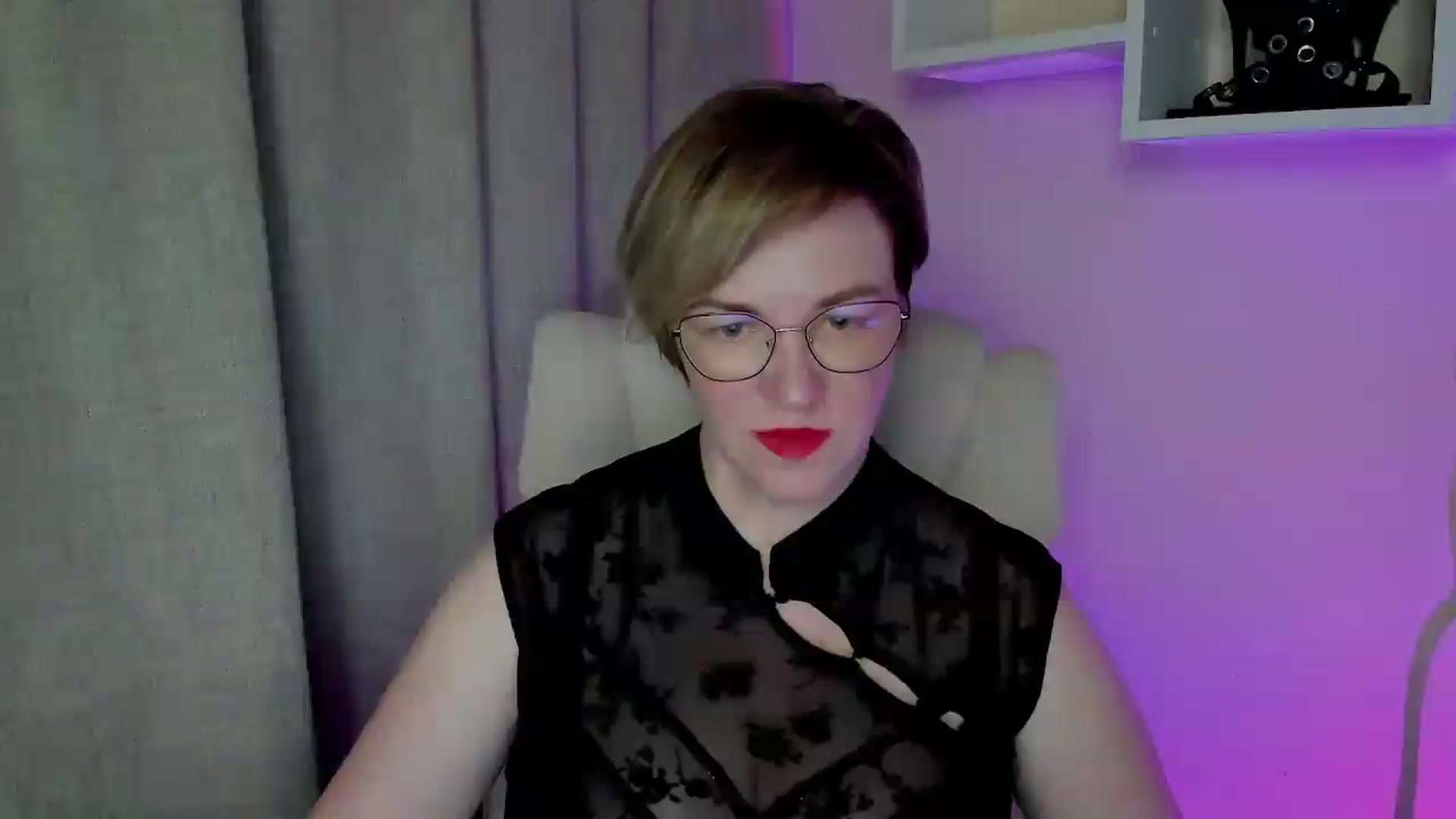 Gallery image thumbnail from EroticFELIZIA's myfreecams stream on, 07/12/2026, 12:32 image 1 of 20
