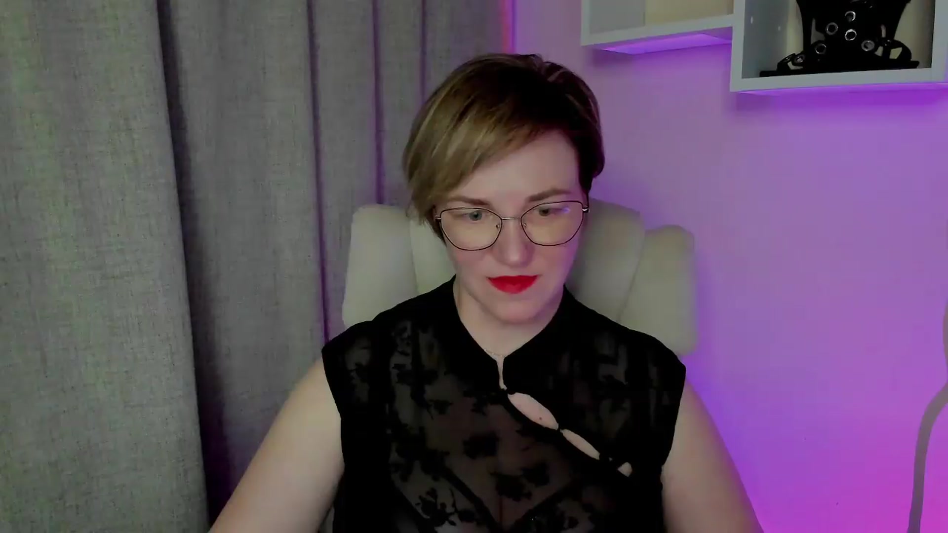 Gallery image thumbnail from EroticFELIZIA's myfreecams stream on, 07/12/2026, 12:32 image 11 of 20