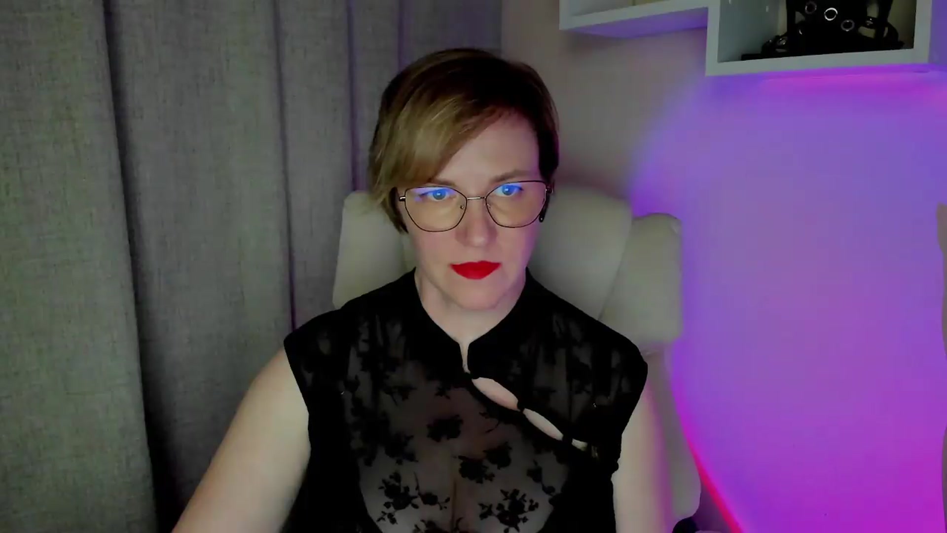 Gallery image thumbnail from EroticFELIZIA's myfreecams stream on, 07/18/2026, 12:43 image 11 of 20