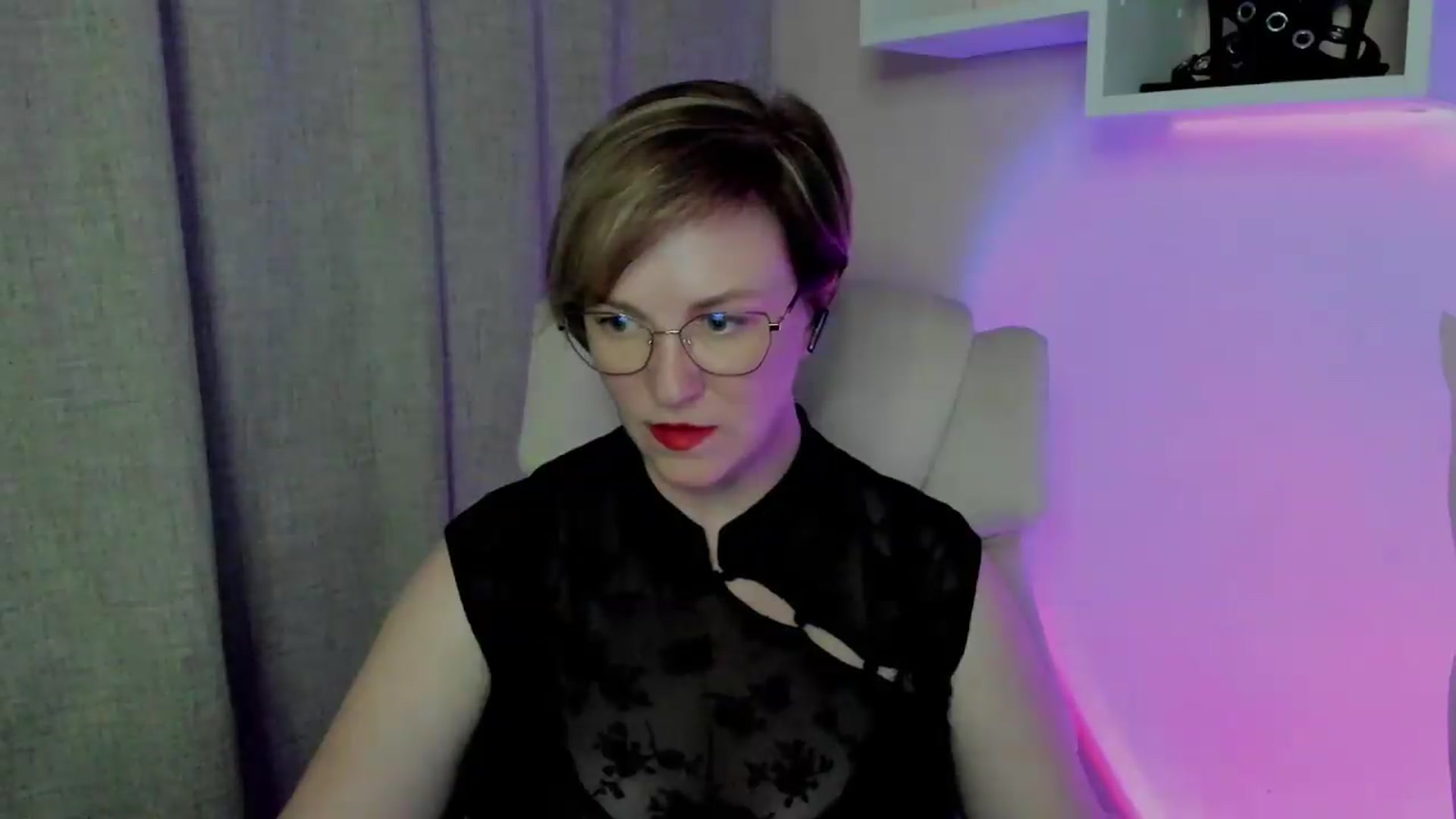 Gallery image thumbnail from EroticFELIZIA's myfreecams stream on, 07/18/2026, 12:43 image 9 of 20