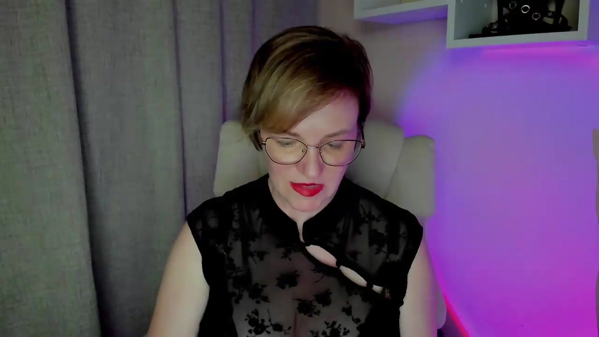 Gallery image thumbnail from EroticFELIZIA's myfreecams stream on, 07/18/2026, 12:43 image 12 of 20