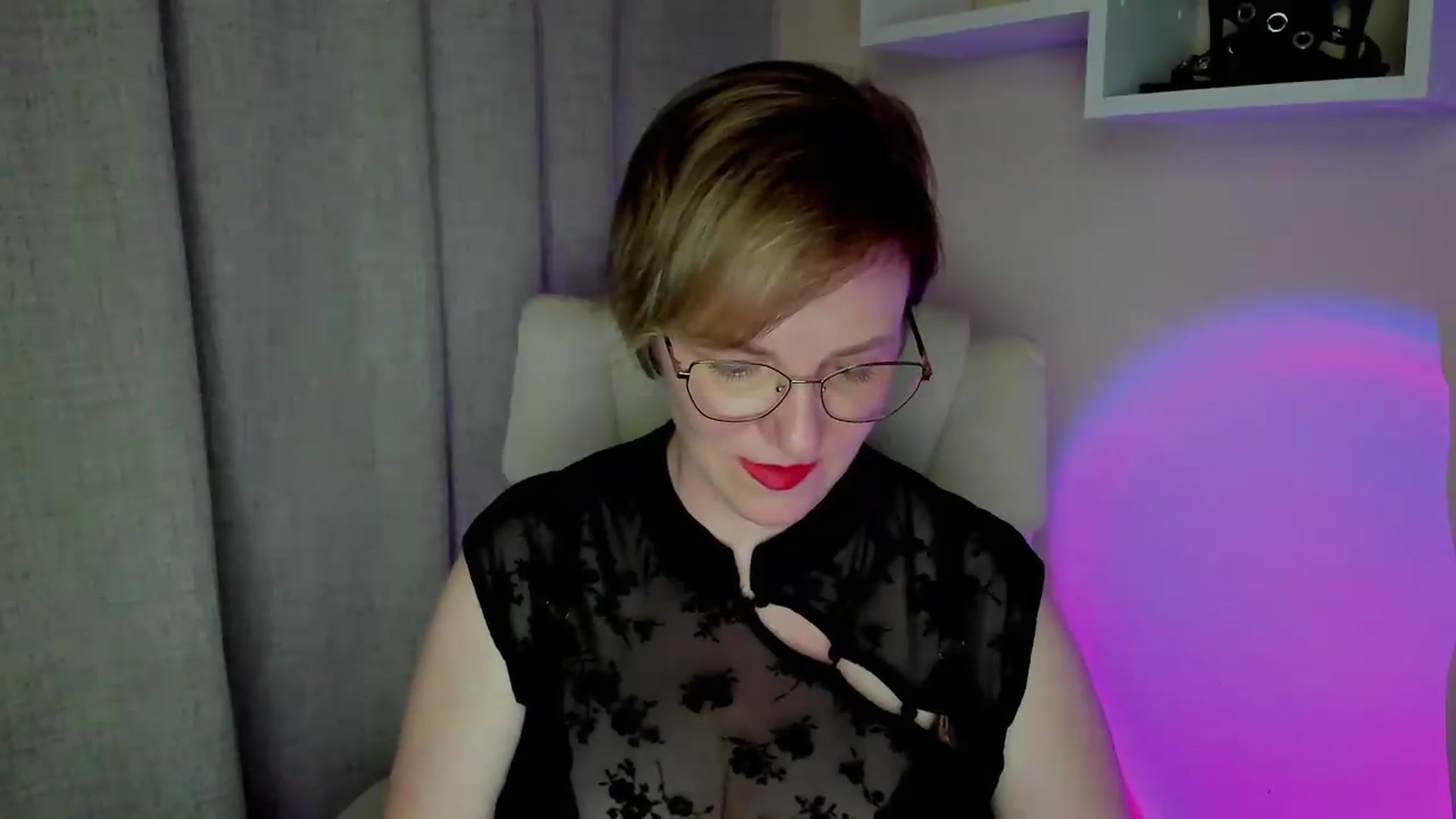 Gallery image thumbnail from EroticFELIZIA's myfreecams stream on, 07/18/2026, 12:43 image 4 of 20