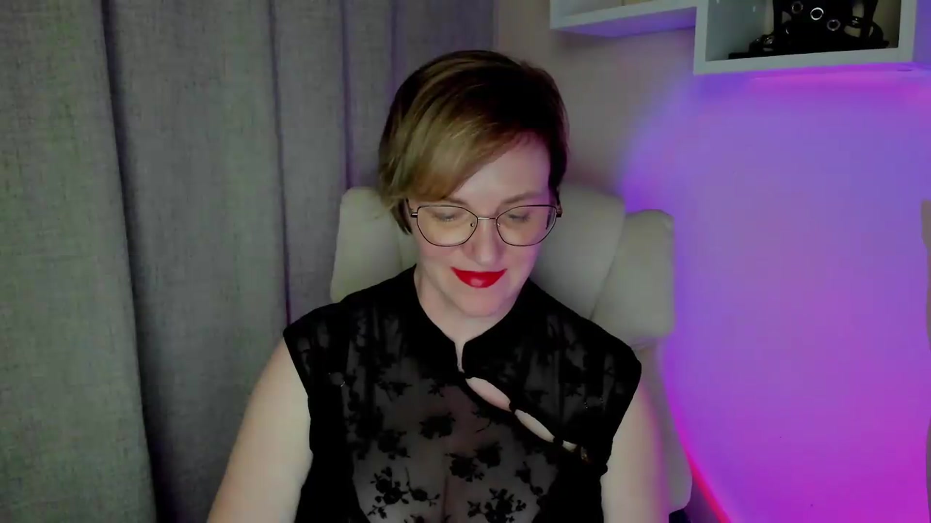 Gallery image thumbnail from EroticFELIZIA's myfreecams stream on, 07/18/2026, 12:43 image 15 of 20