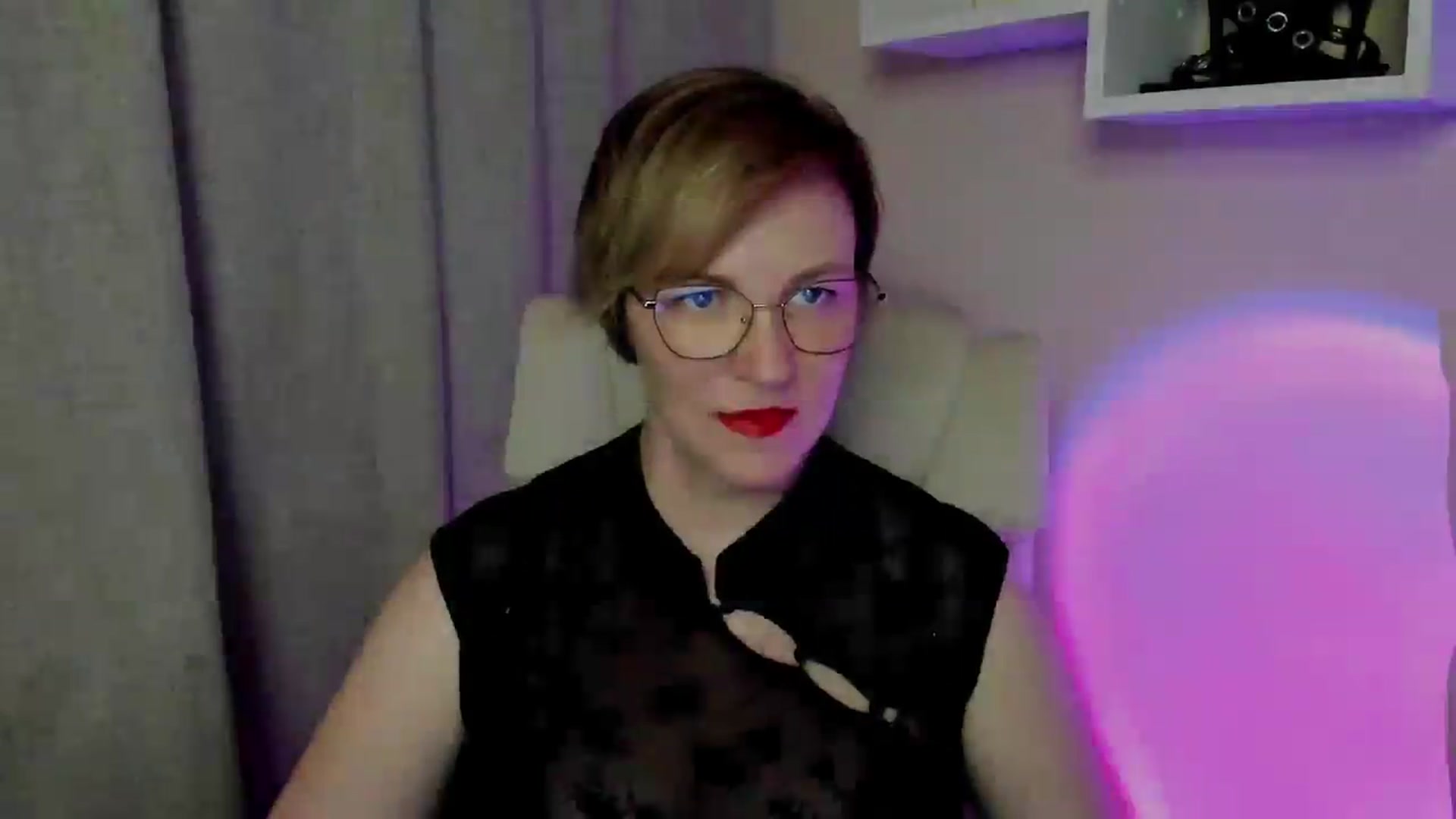 Gallery image thumbnail from EroticFELIZIA's myfreecams stream on, 07/18/2026, 12:43 image 3 of 20