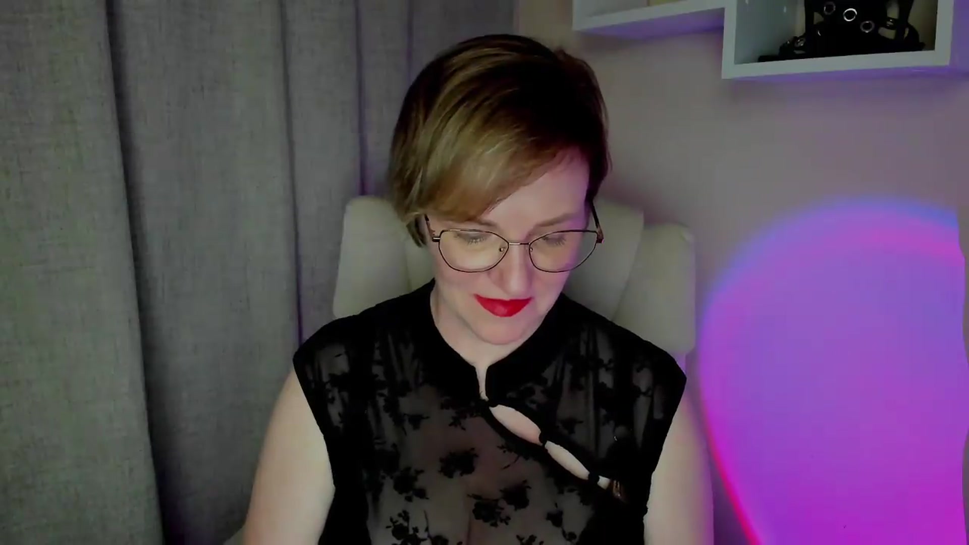 Gallery image thumbnail from EroticFELIZIA's myfreecams stream on, 07/18/2026, 12:43 image 6 of 20