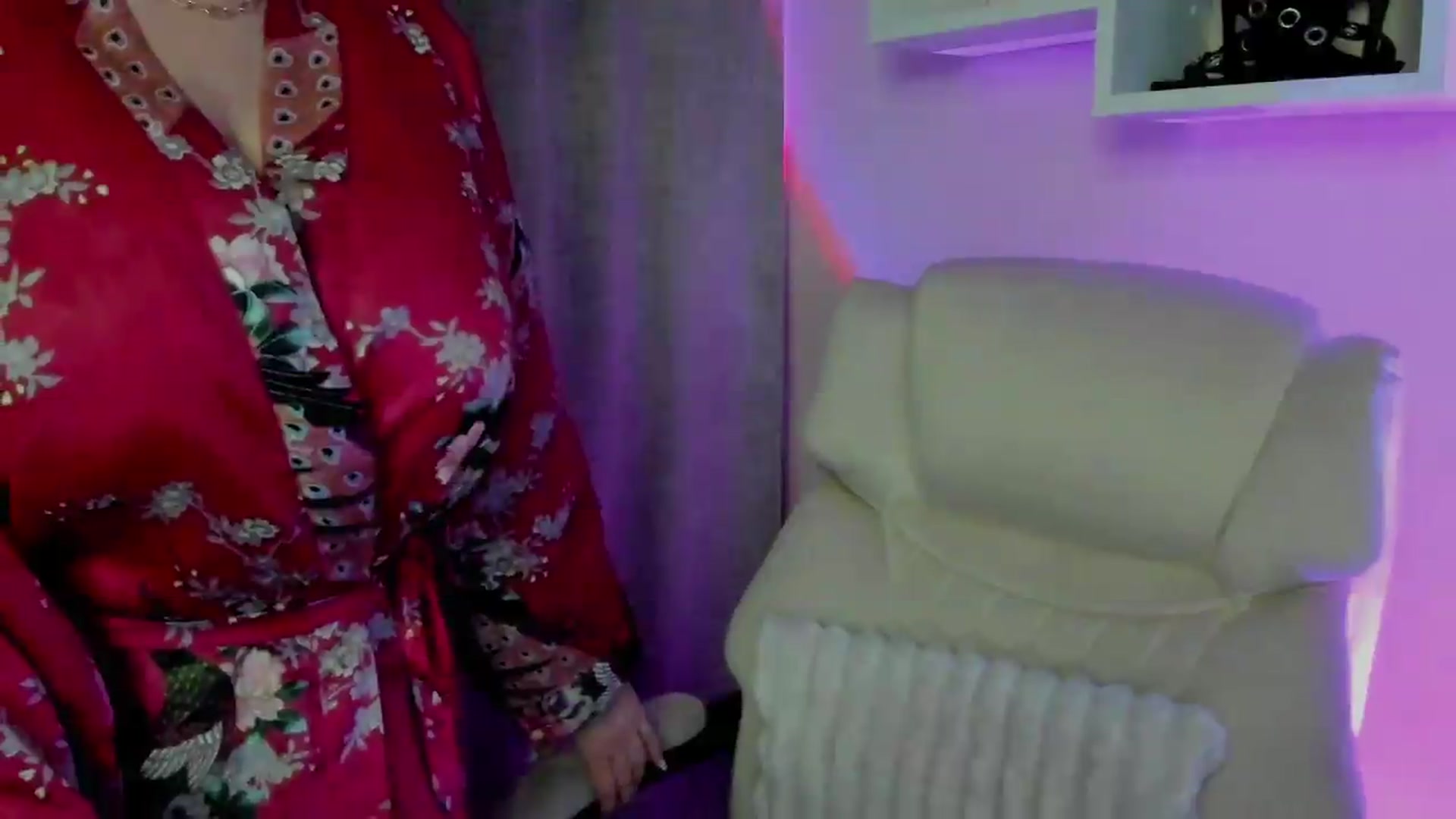 Gallery image thumbnail from EroticFELIZIA's myfreecams stream on, 07/19/2026, 07:50 image 14 of 20