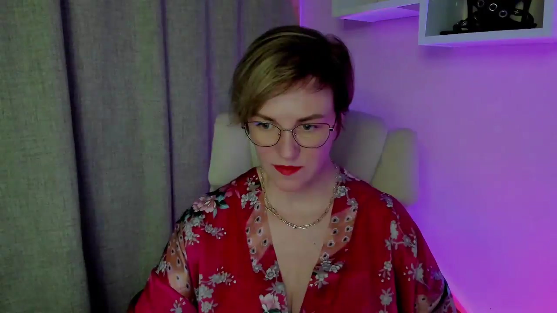 Gallery image thumbnail from EroticFELIZIA's myfreecams stream on, 07/19/2026, 07:50 image 7 of 20