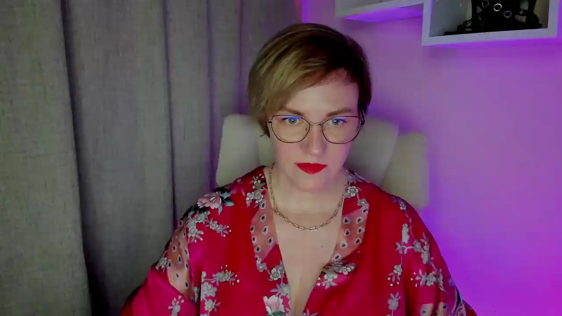 Gallery image thumbnail from EroticFELIZIA's myfreecams stream on, 07/19/2026, 07:50 image 5 of 20