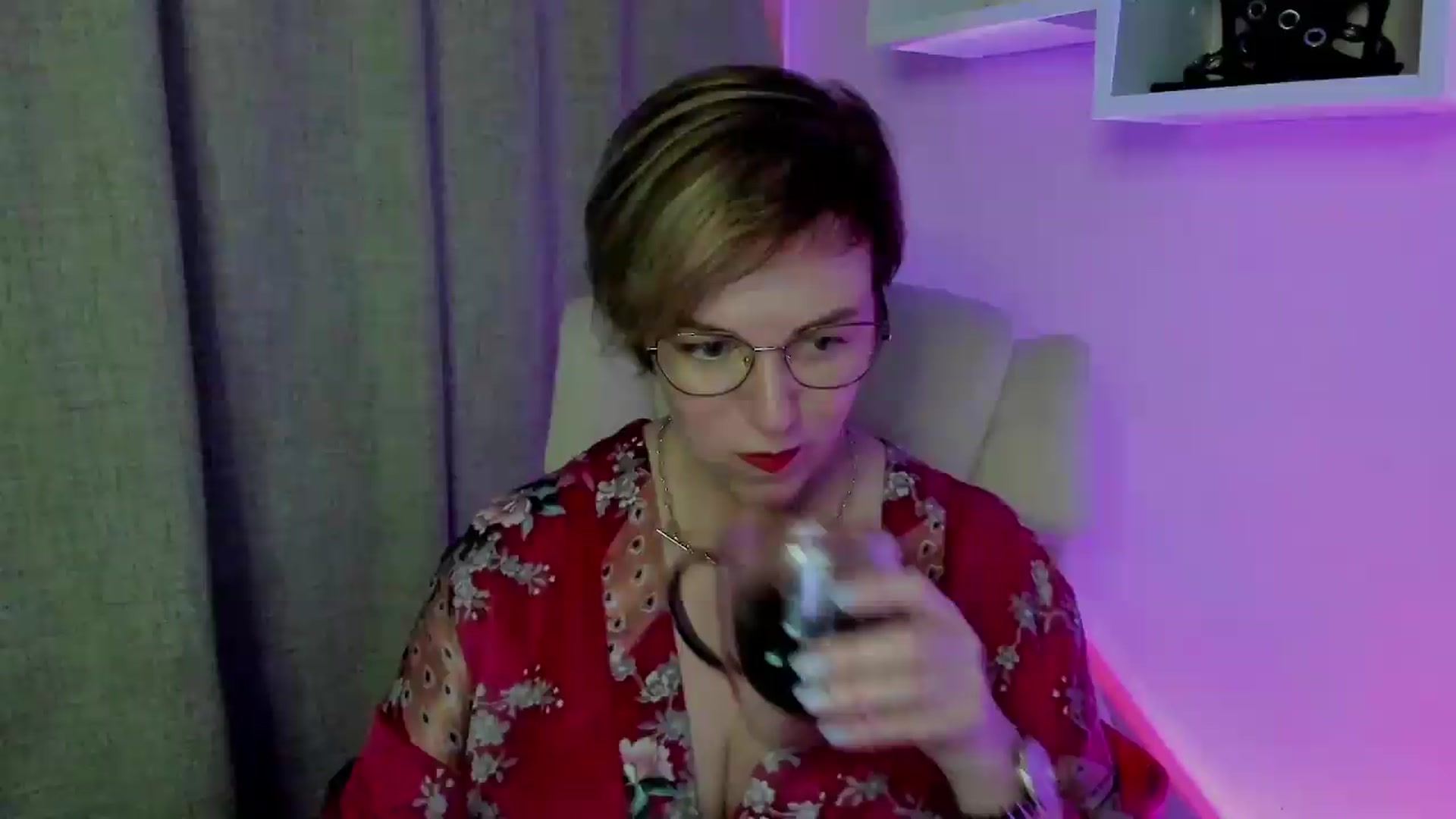 Gallery image thumbnail from EroticFELIZIA's myfreecams stream on, 07/19/2026, 07:50 image 1 of 20