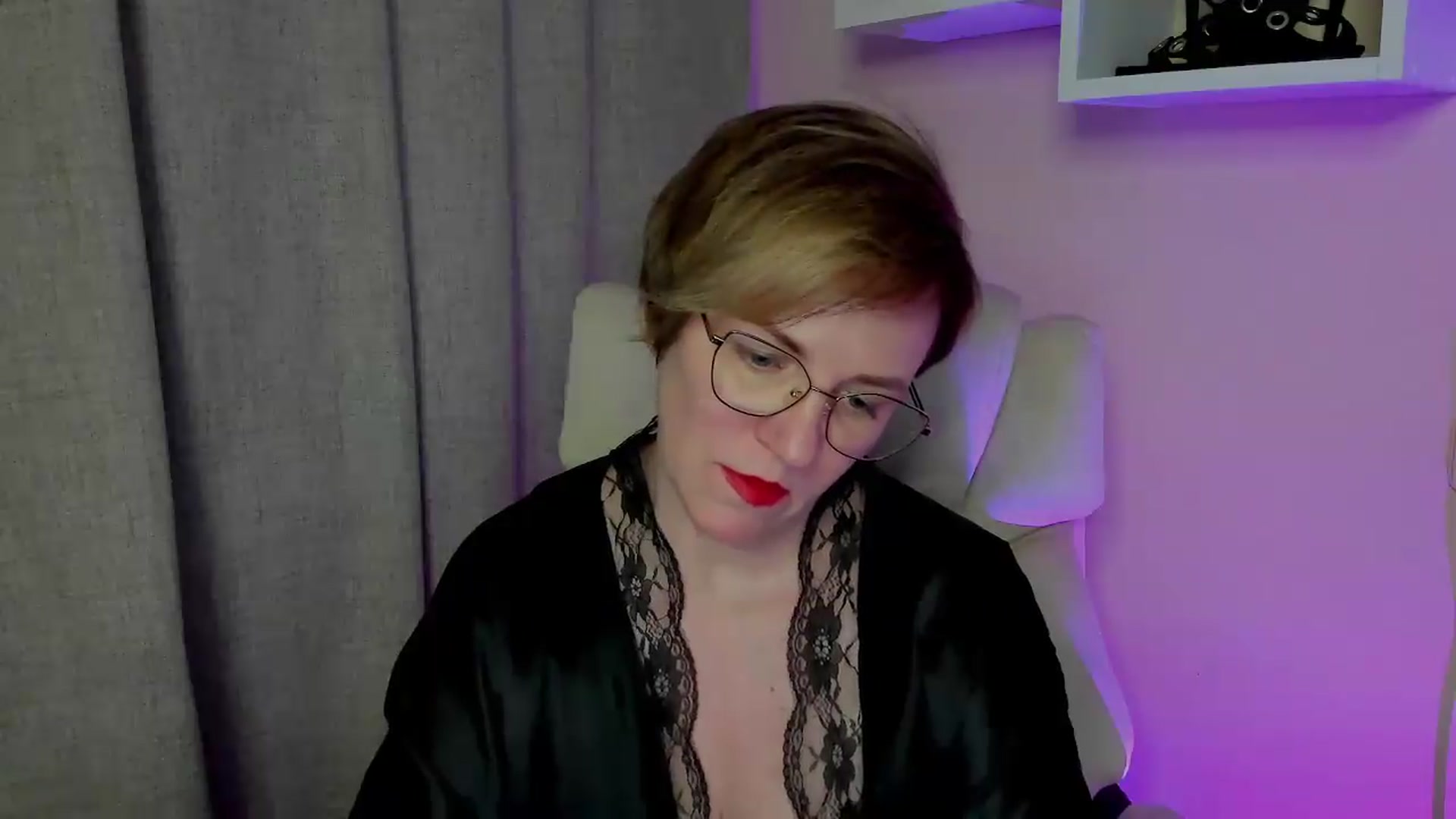 Gallery image thumbnail from EroticFELIZIA's myfreecams stream on, 07/19/2026, 17:46 image 11 of 20