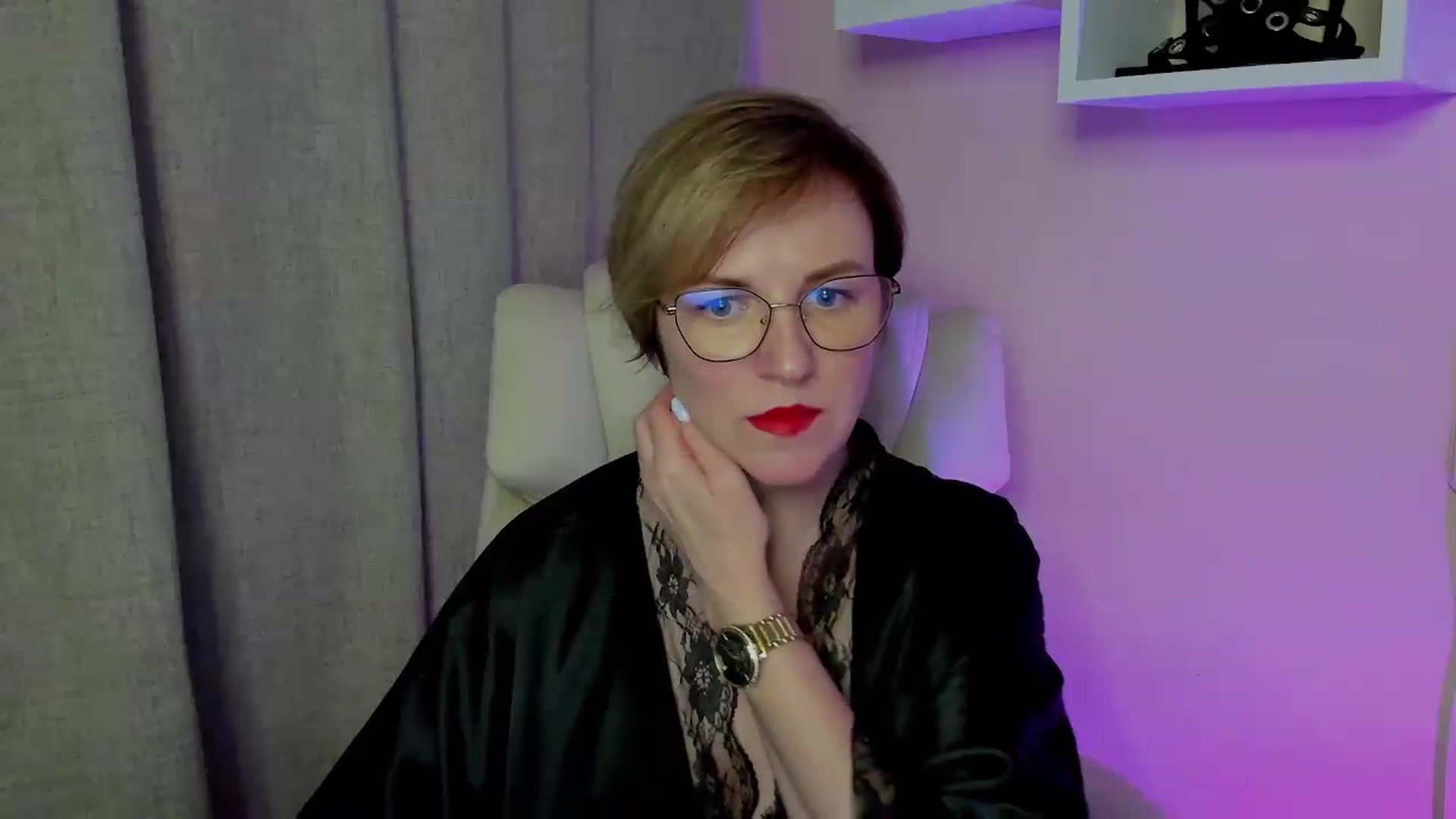 Gallery image thumbnail from EroticFELIZIA's myfreecams stream on, 07/19/2026, 17:46 image 4 of 20