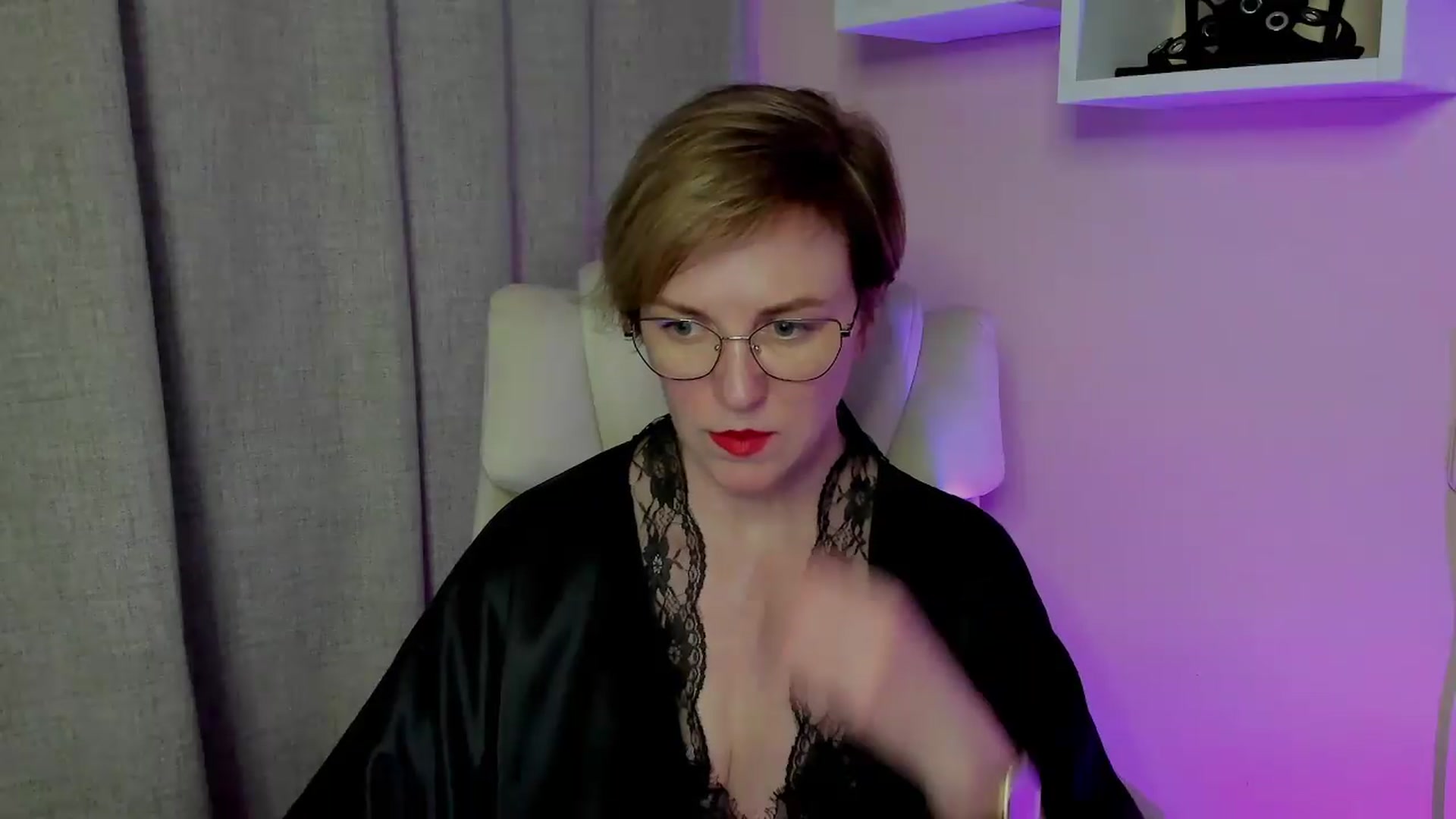 Gallery image thumbnail from EroticFELIZIA's myfreecams stream on, 07/19/2026, 17:46 image 5 of 20