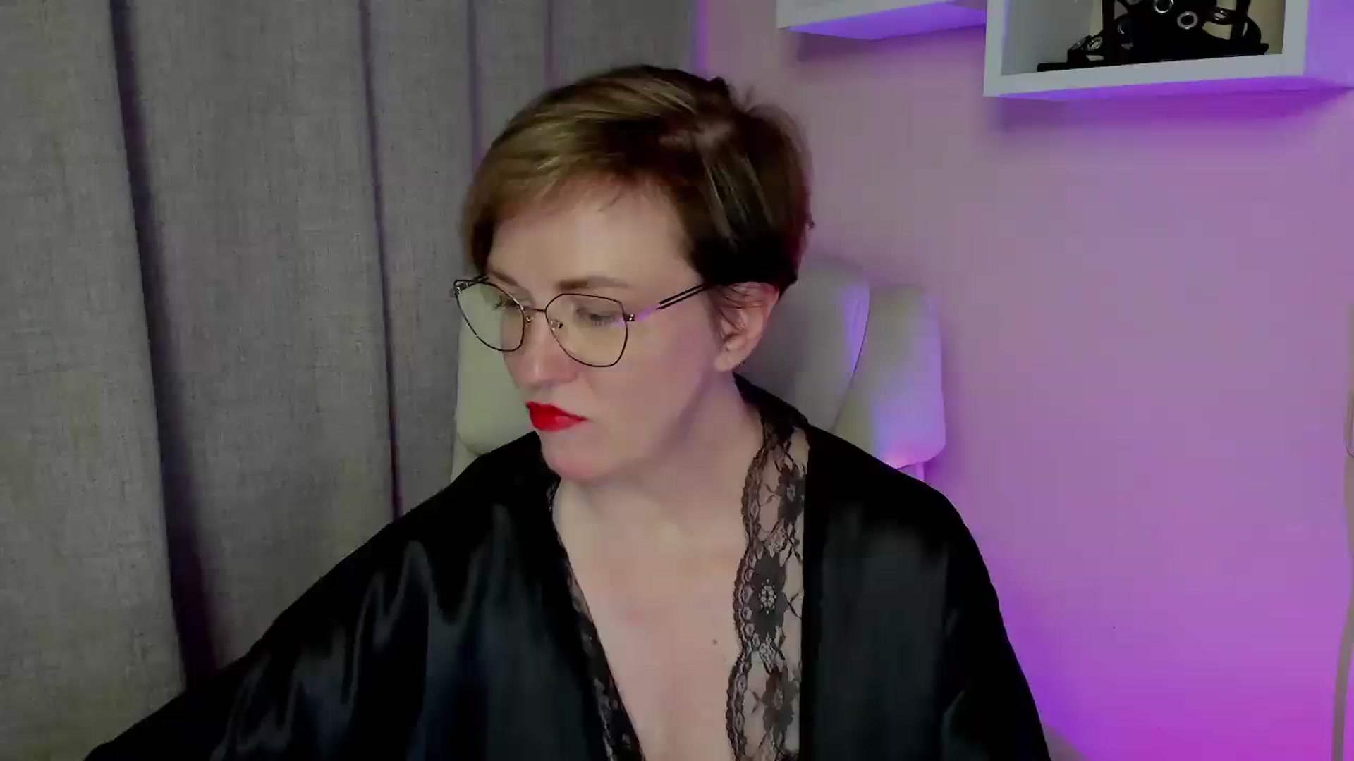 Gallery image thumbnail from EroticFELIZIA's myfreecams stream on, 07/19/2026, 17:46 image 1 of 20
