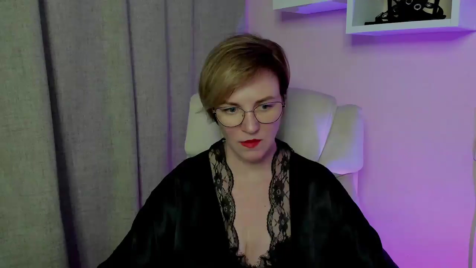 Gallery image thumbnail from EroticFELIZIA's myfreecams stream on, 07/19/2026, 17:46 image 13 of 20