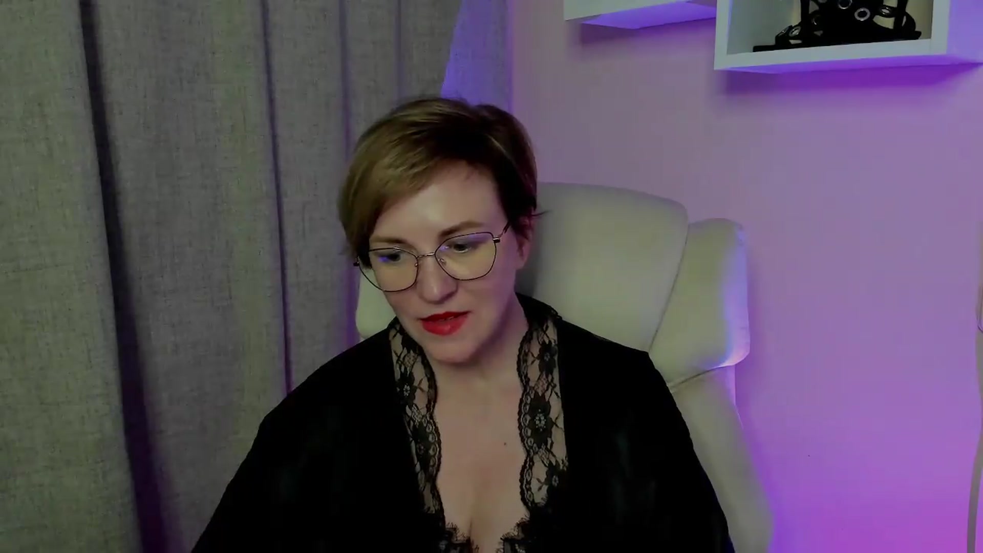Gallery image thumbnail from EroticFELIZIA's myfreecams stream on, 07/19/2026, 17:46 image 18 of 20