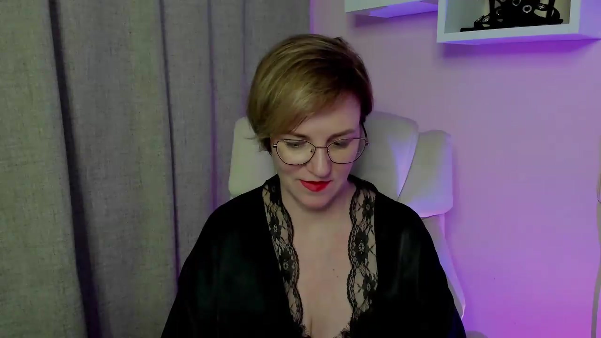 Gallery image thumbnail from EroticFELIZIA's myfreecams stream on, 07/19/2026, 17:46 image 9 of 20