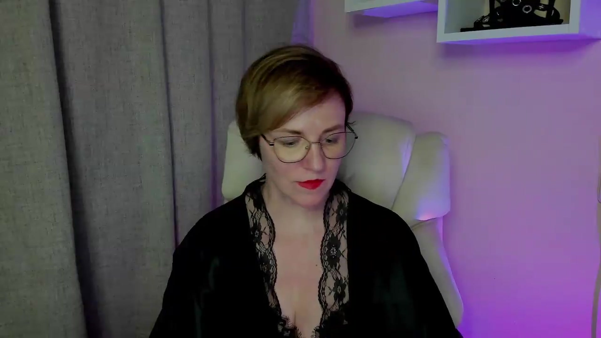 Gallery image thumbnail from EroticFELIZIA's myfreecams stream on, 07/19/2026, 17:46 image 16 of 20