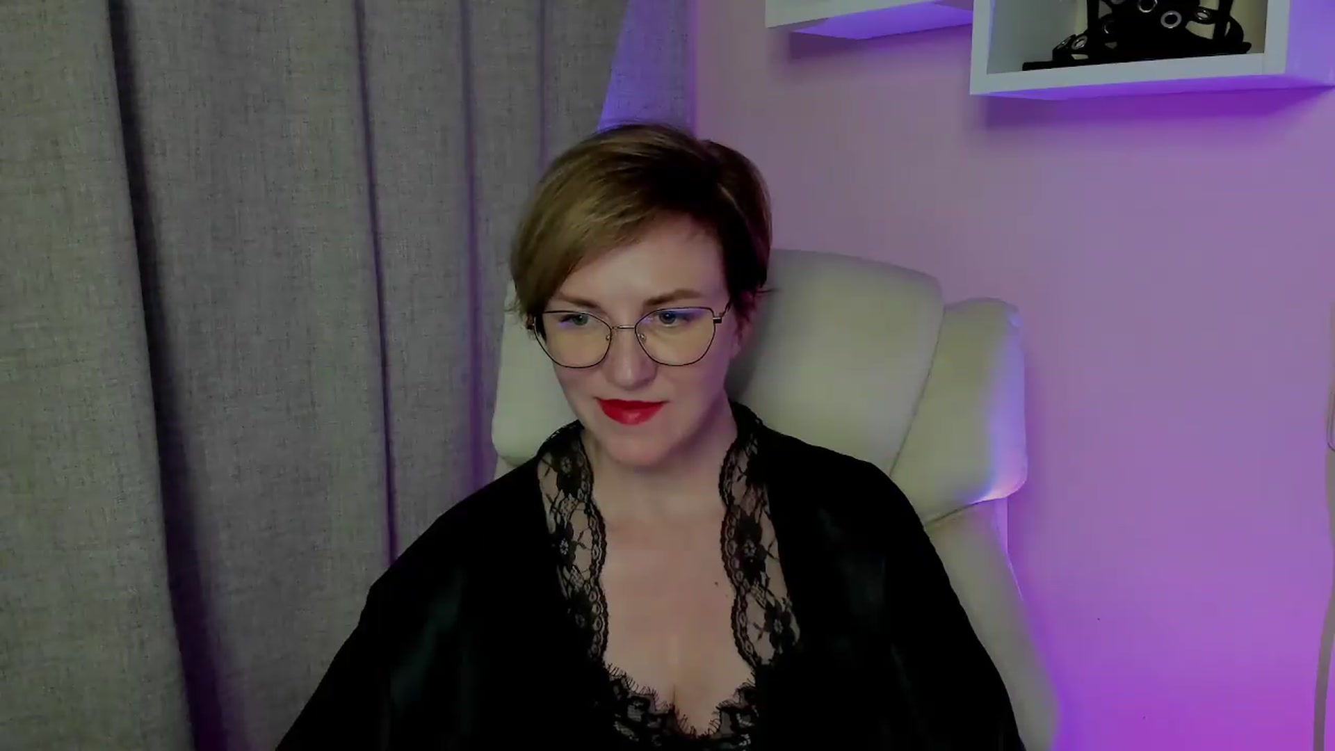 Gallery image thumbnail from EroticFELIZIA's myfreecams stream on, 07/19/2026, 17:46 image 19 of 20