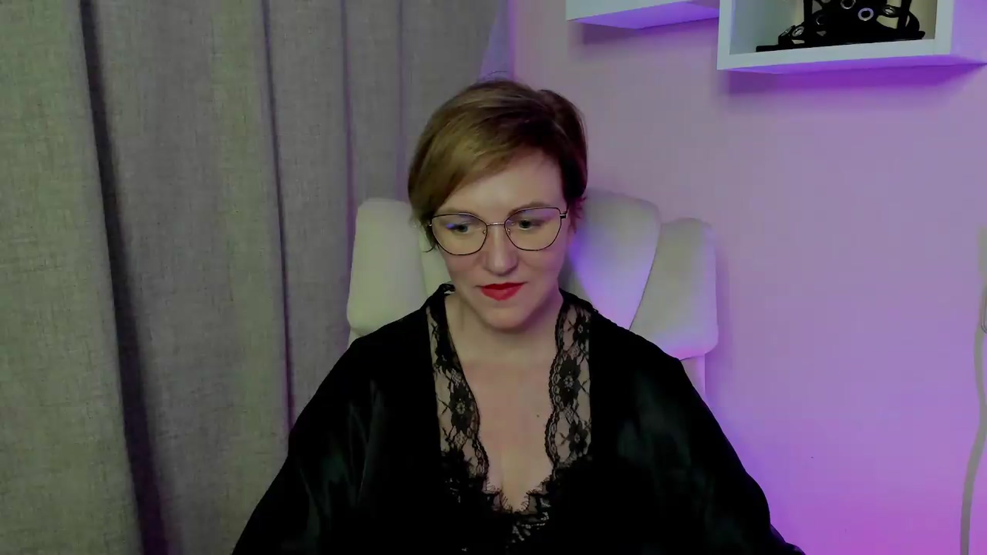 Gallery image thumbnail from EroticFELIZIA's myfreecams stream on, 07/19/2026, 19:01 image 6 of 20