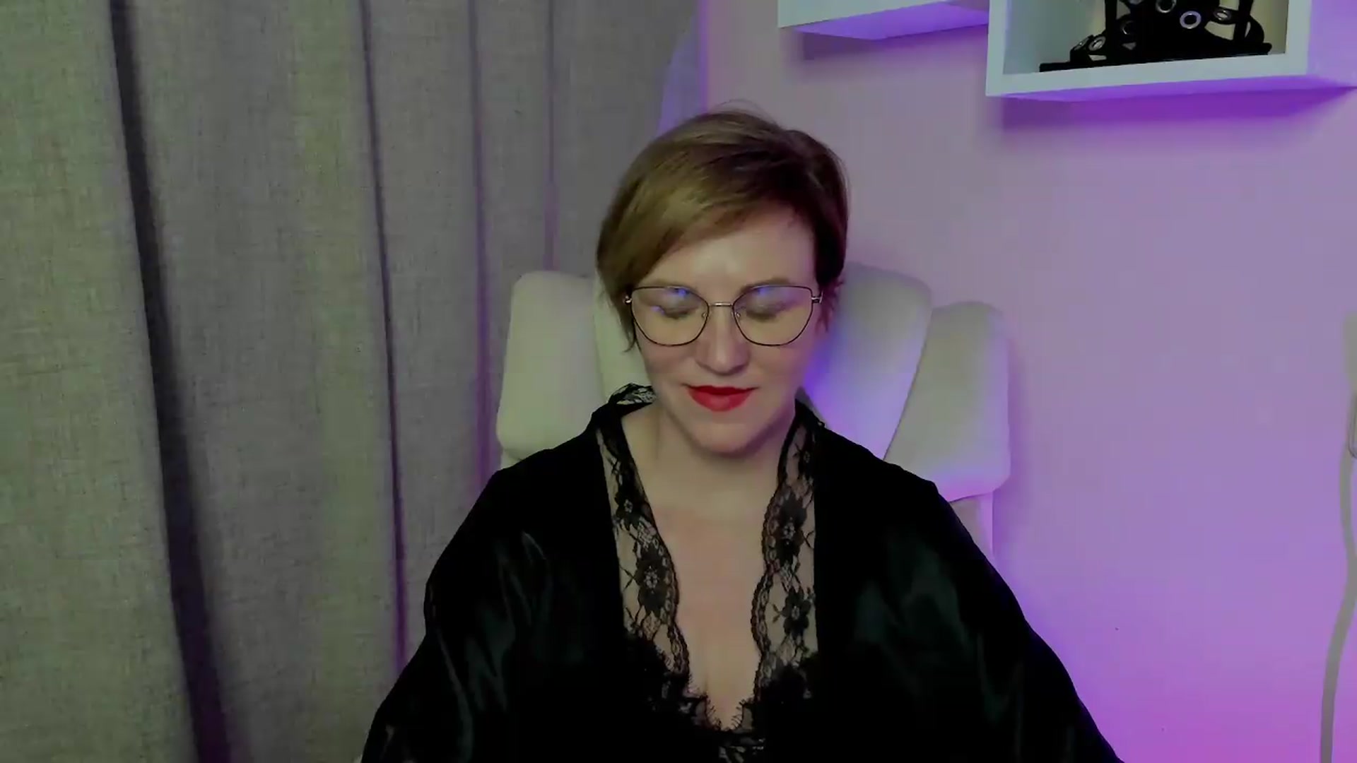 Gallery image thumbnail from EroticFELIZIA's myfreecams stream on, 07/19/2026, 19:01 image 5 of 20