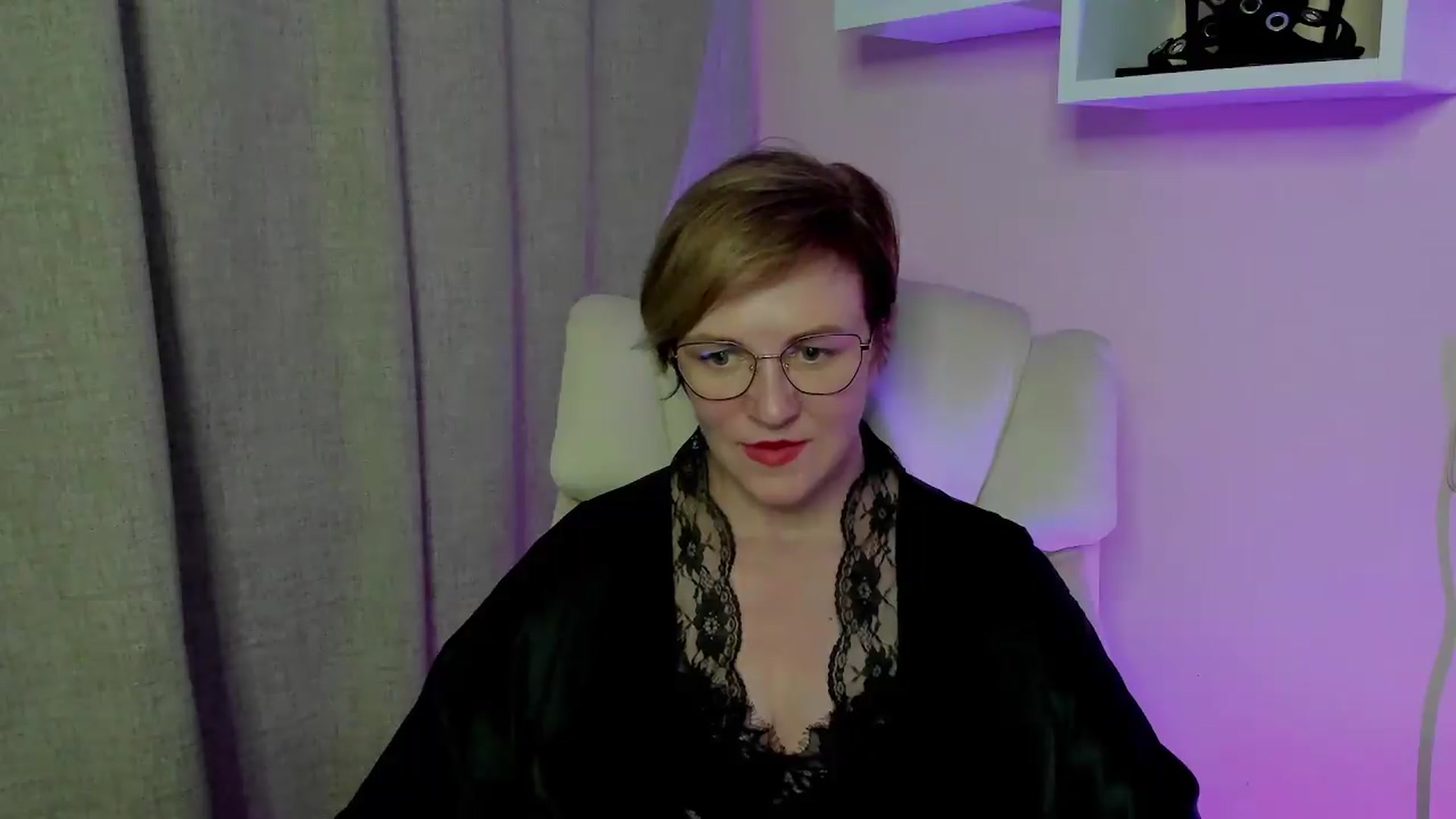 Gallery image thumbnail from EroticFELIZIA's myfreecams stream on, 07/19/2026, 19:01 image 11 of 20