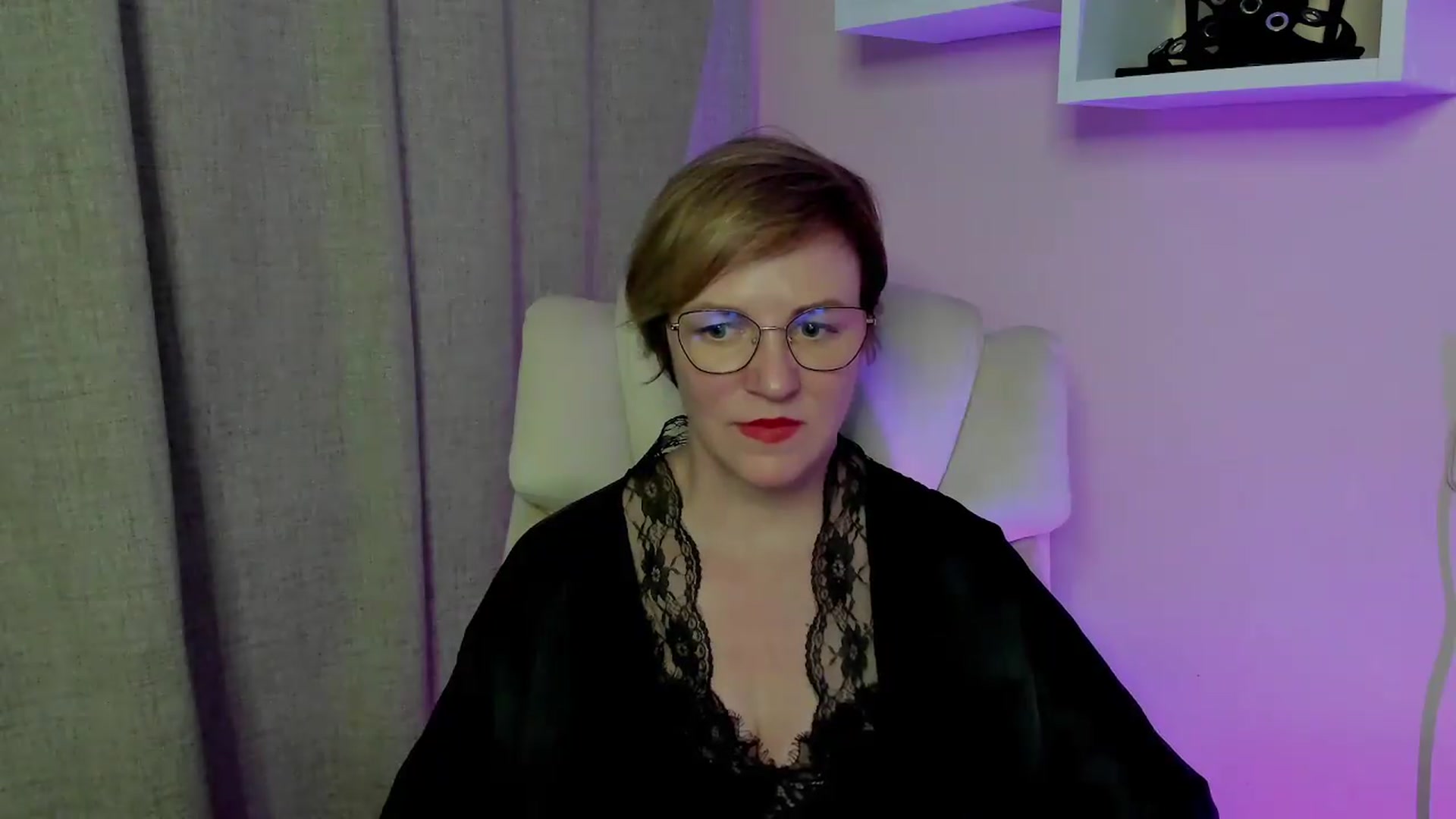 Gallery image thumbnail from EroticFELIZIA's myfreecams stream on, 07/19/2026, 19:01 image 14 of 20