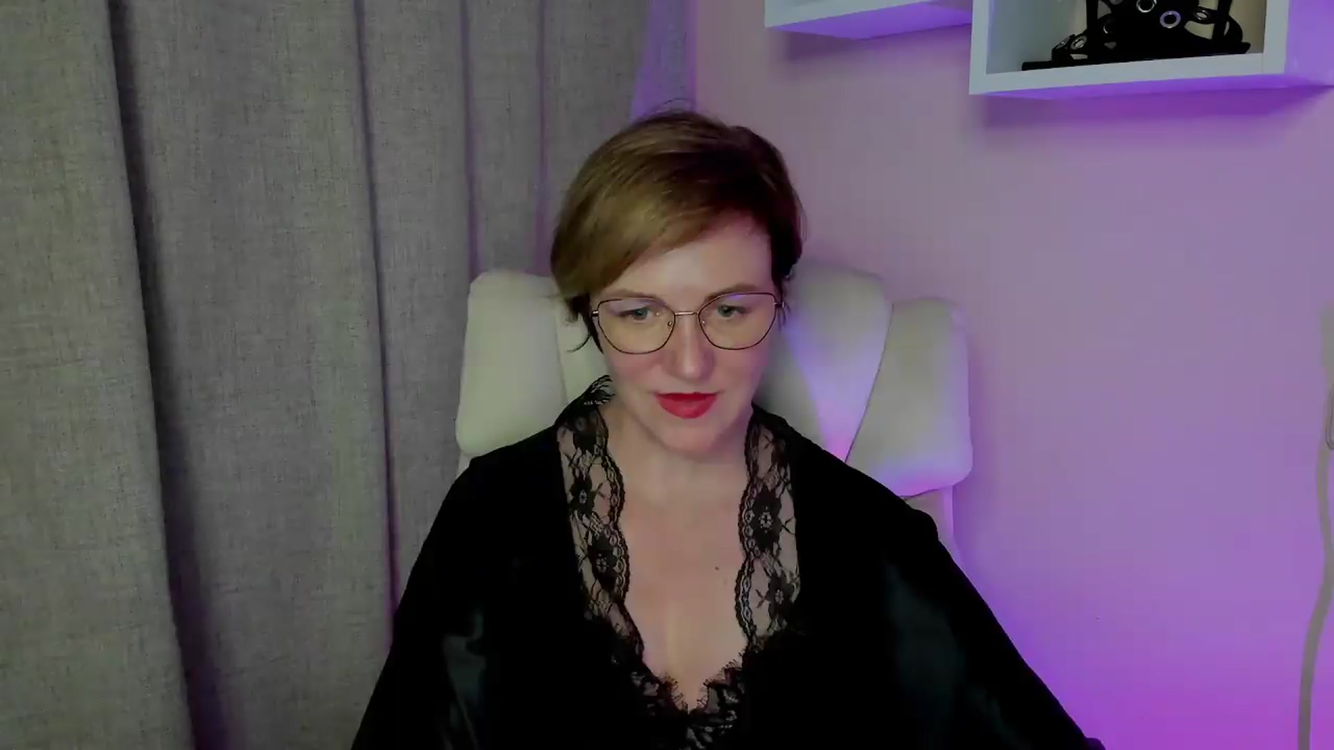 Gallery image thumbnail from EroticFELIZIA's myfreecams stream on, 07/19/2026, 19:01 image 19 of 20