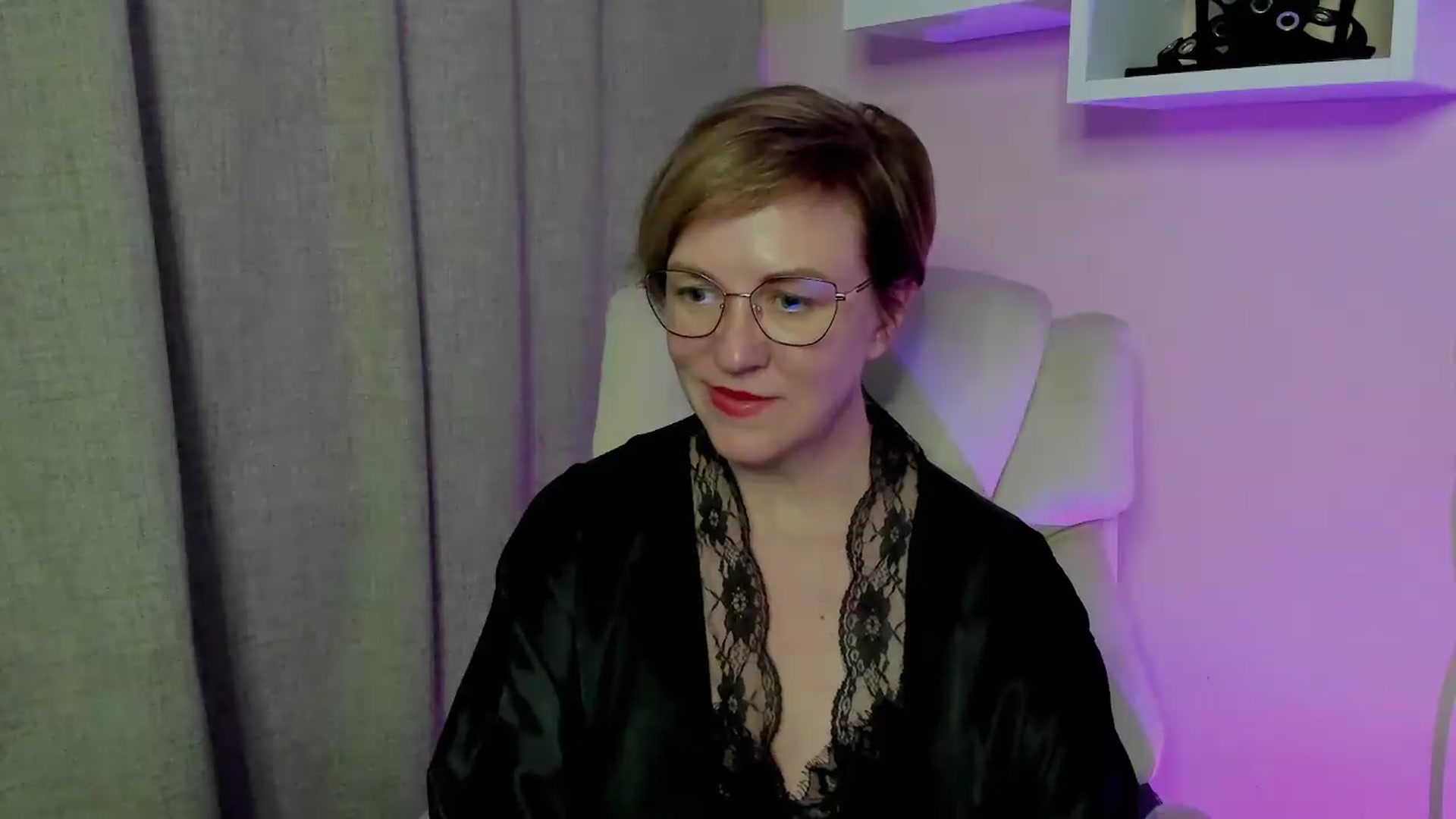 Gallery image thumbnail from EroticFELIZIA's myfreecams stream on, 07/19/2026, 20:03 image 4 of 20