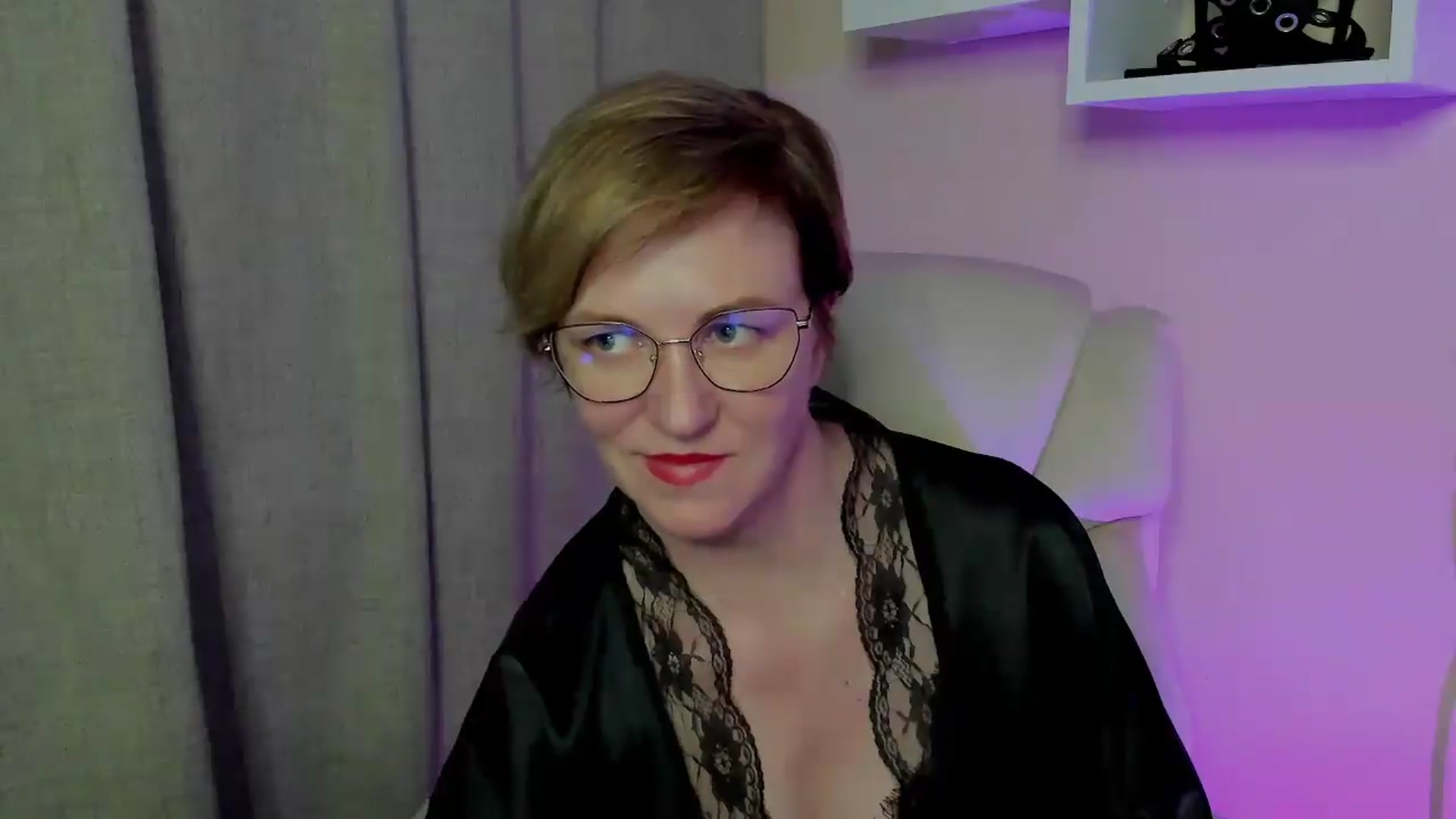 Gallery image thumbnail from EroticFELIZIA's myfreecams stream on, 07/19/2026, 20:03 image 11 of 20